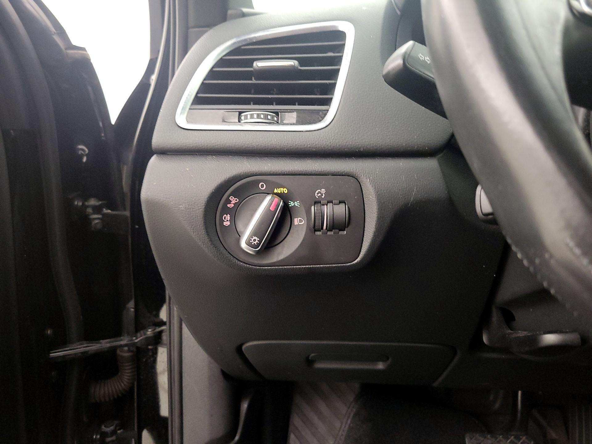 Thumbnail: 2018 Audi Q3 - 13