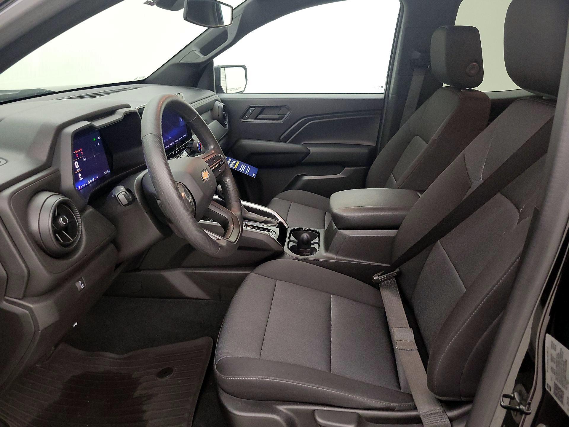 Thumbnail: 2024 Chevrolet Colorado - 11