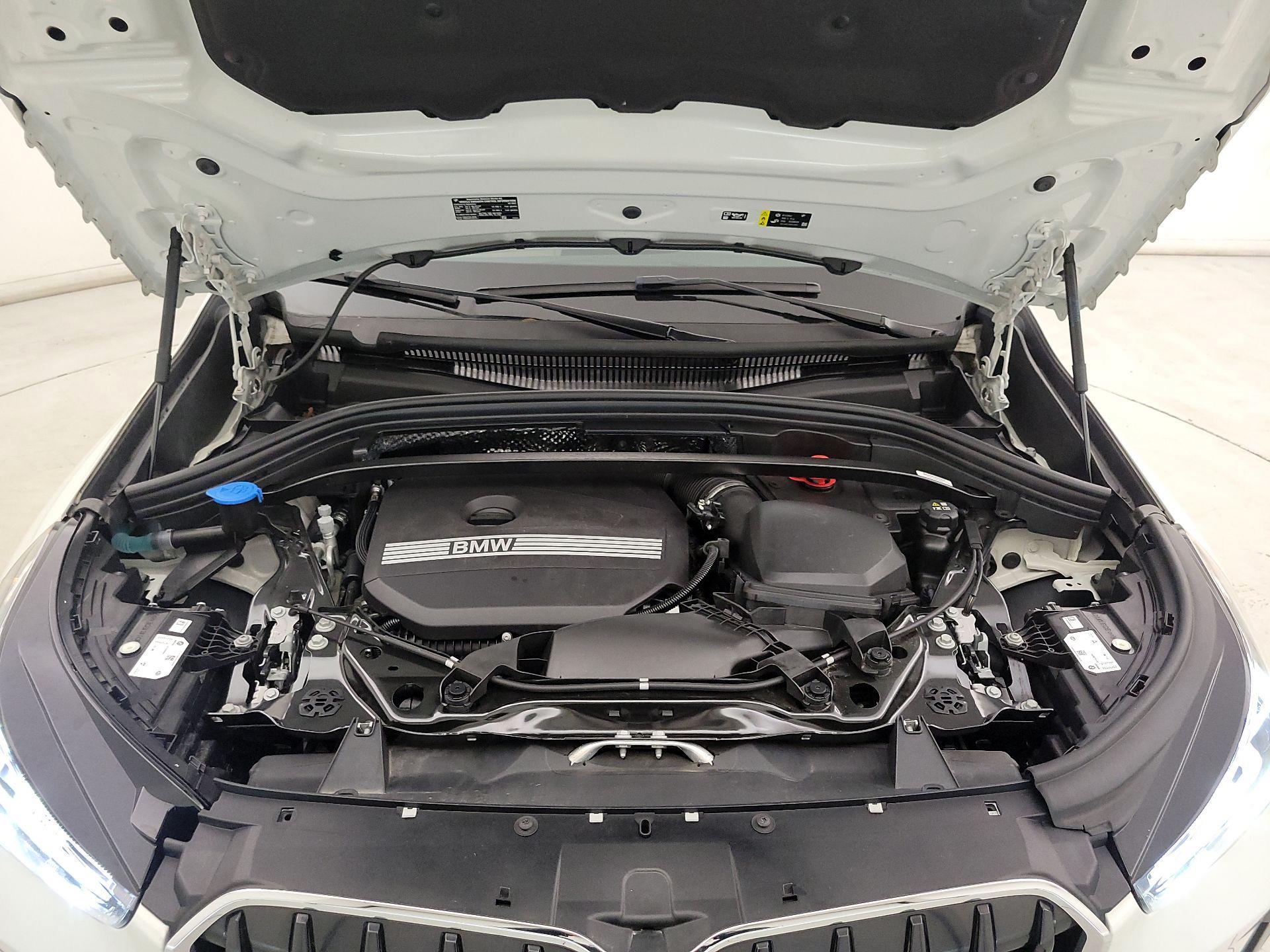 Thumbnail: 2023 BMW X1 - 20