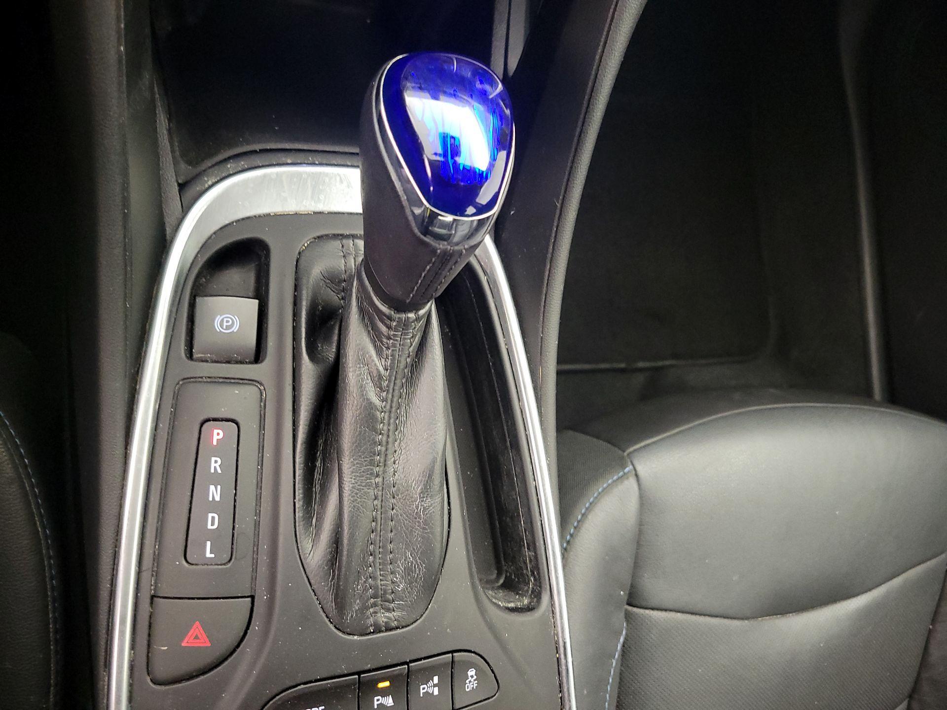 Thumbnail: 2017 Chevrolet Volt - 17