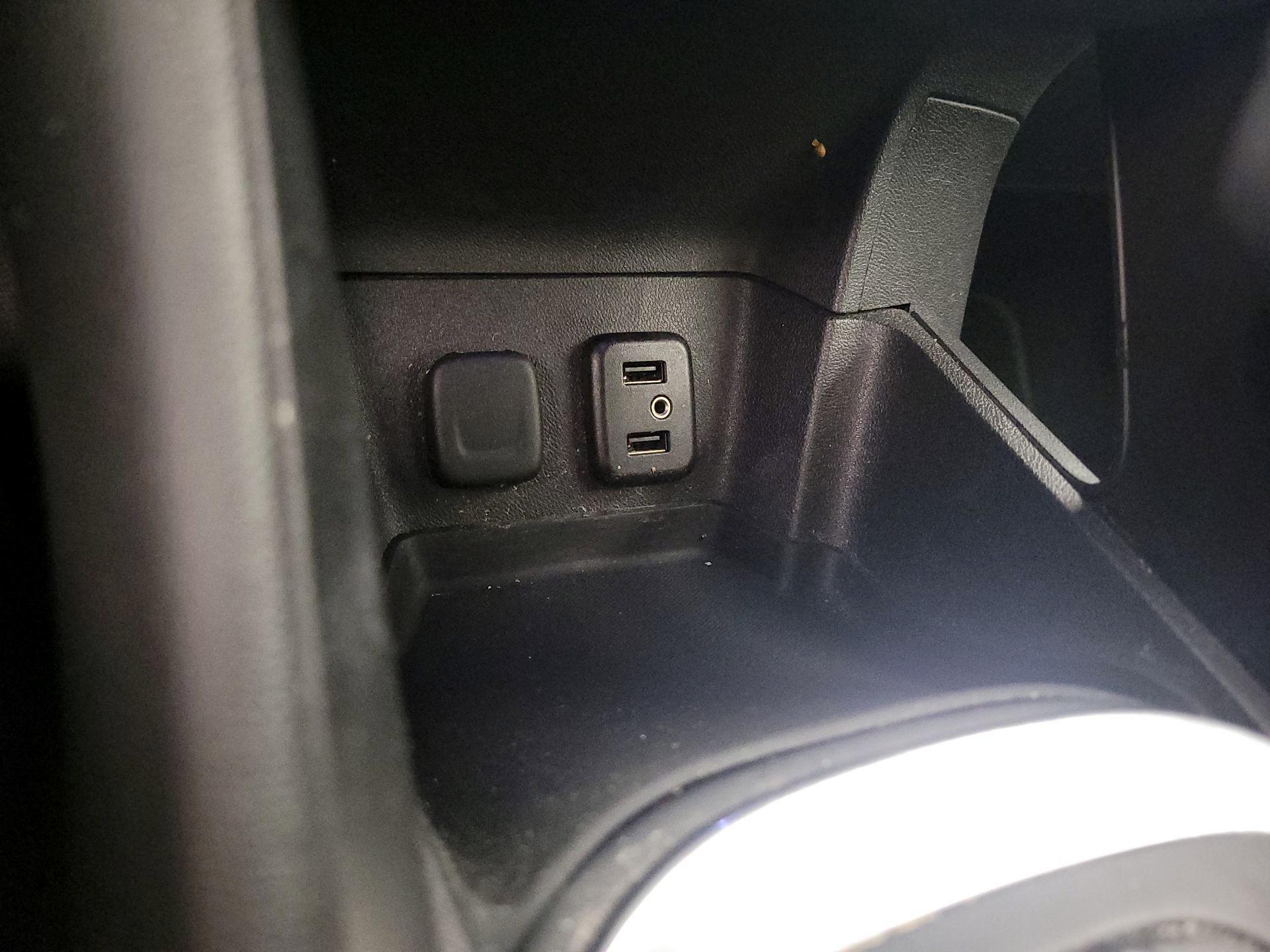 Thumbnail: 2017 Chevrolet Volt - 18