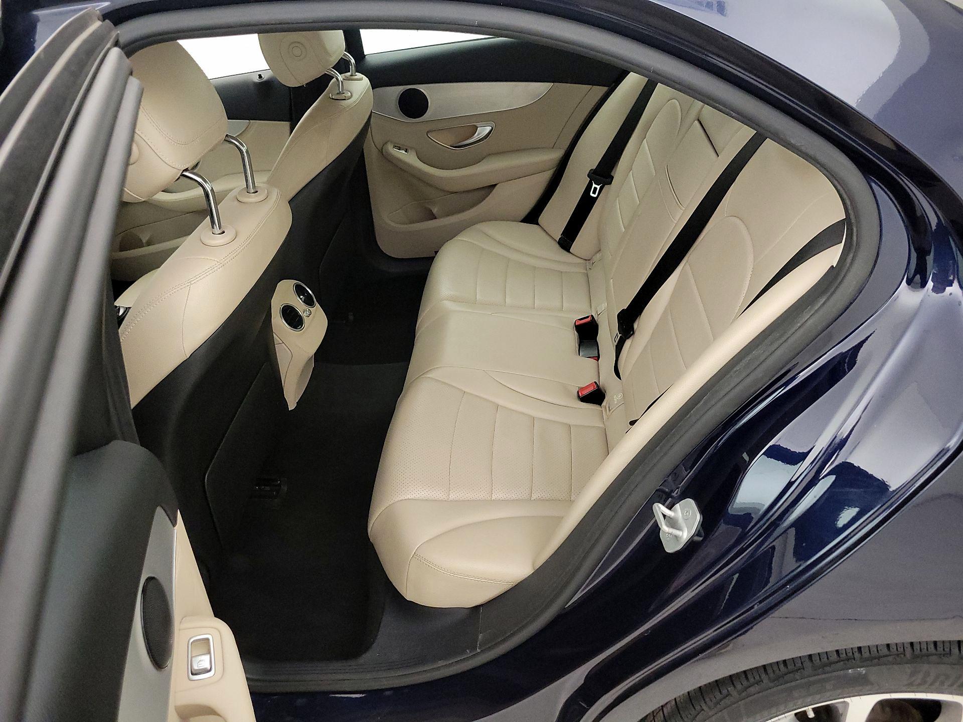 Thumbnail: 2016 Mercedes-Benz C-Class - 18