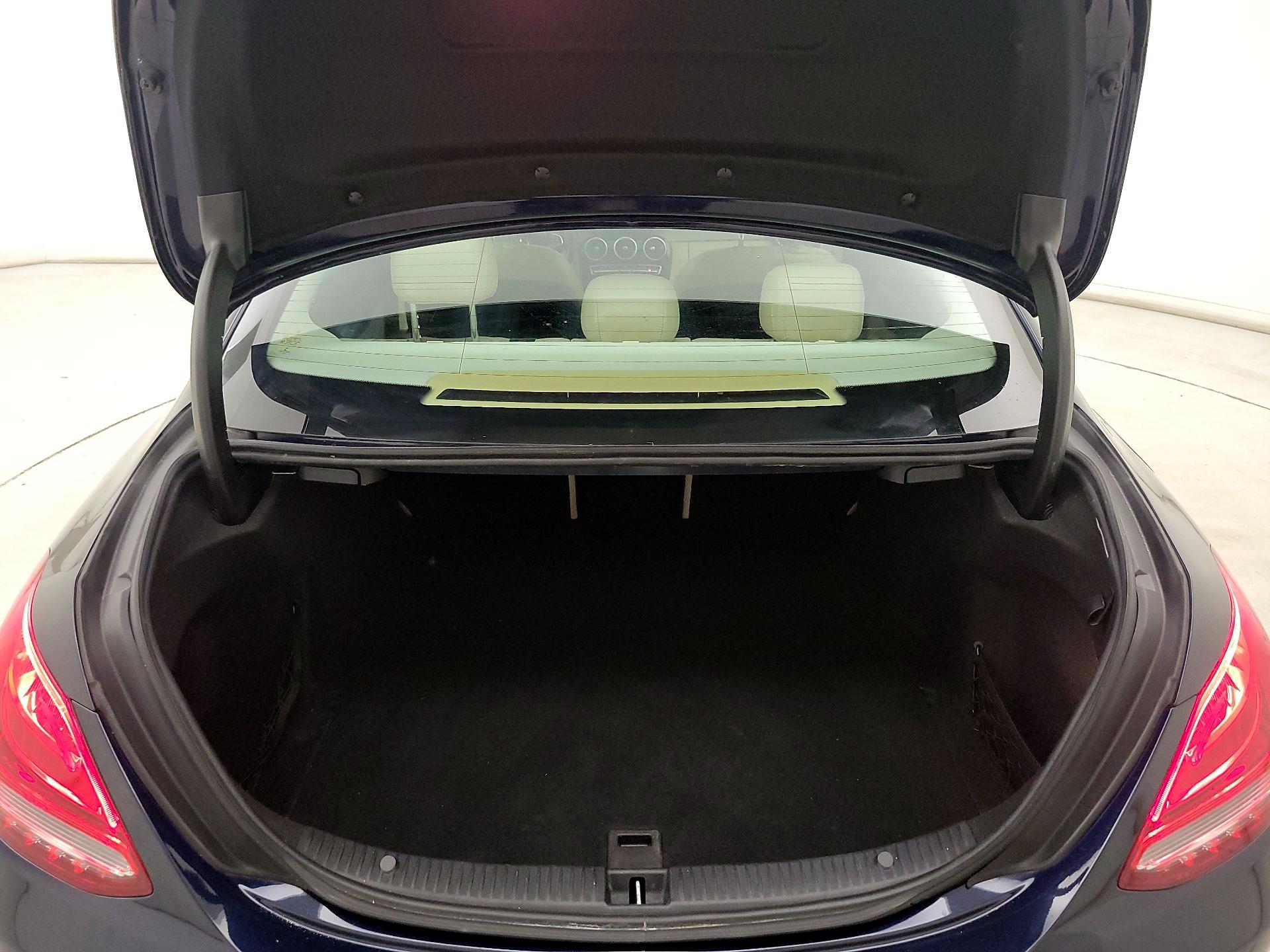 Thumbnail: 2016 Mercedes-Benz C-Class - 19