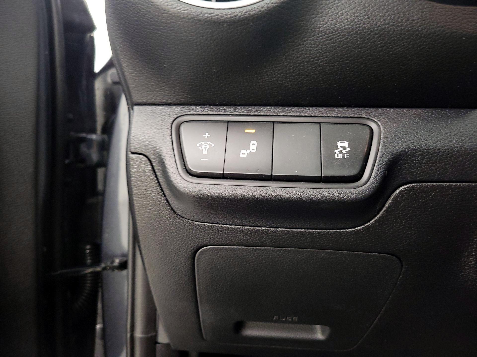 Thumbnail: 2023 Kia Forte - 13