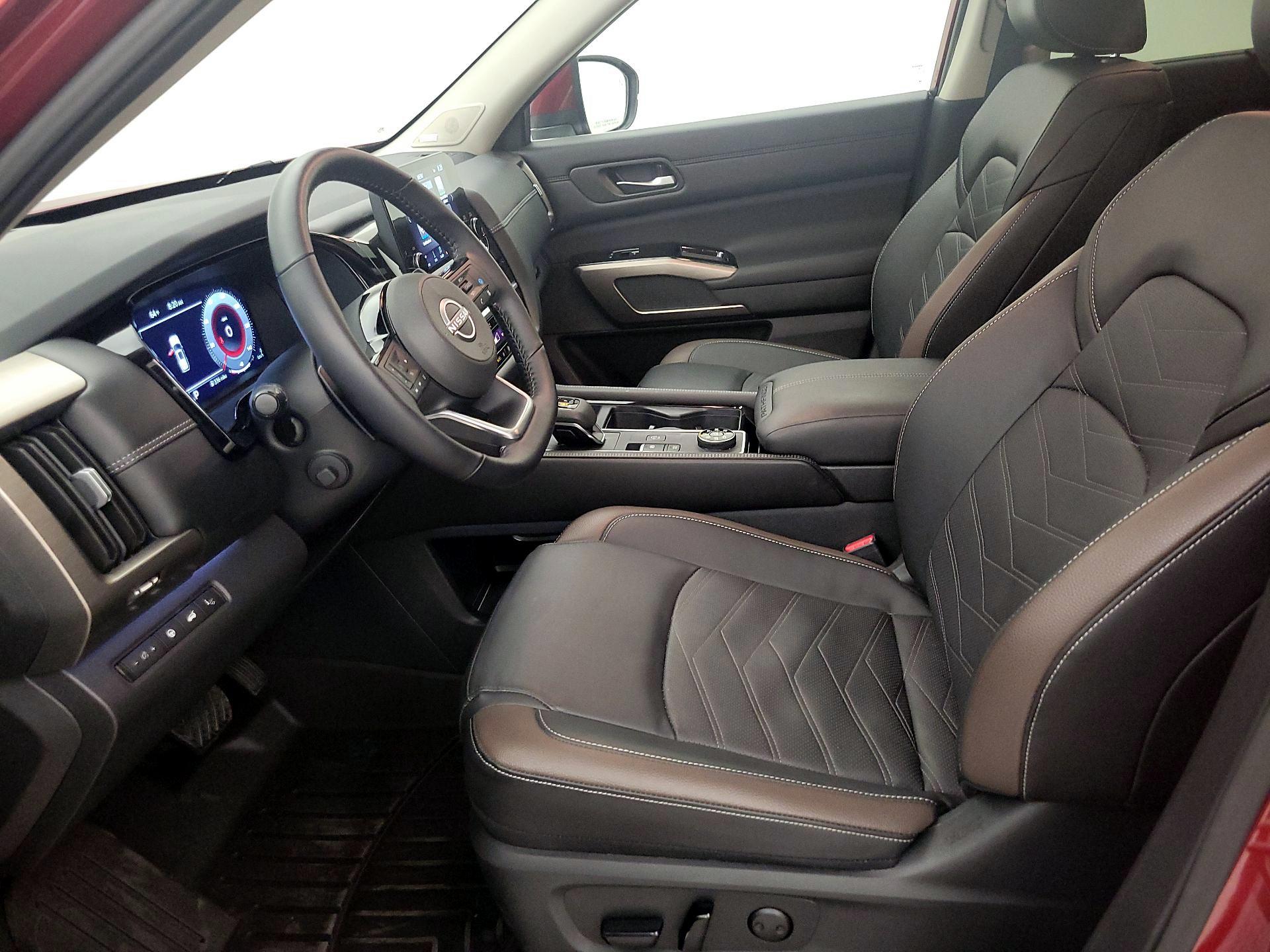 Thumbnail: 2025 Nissan Pathfinder - 11