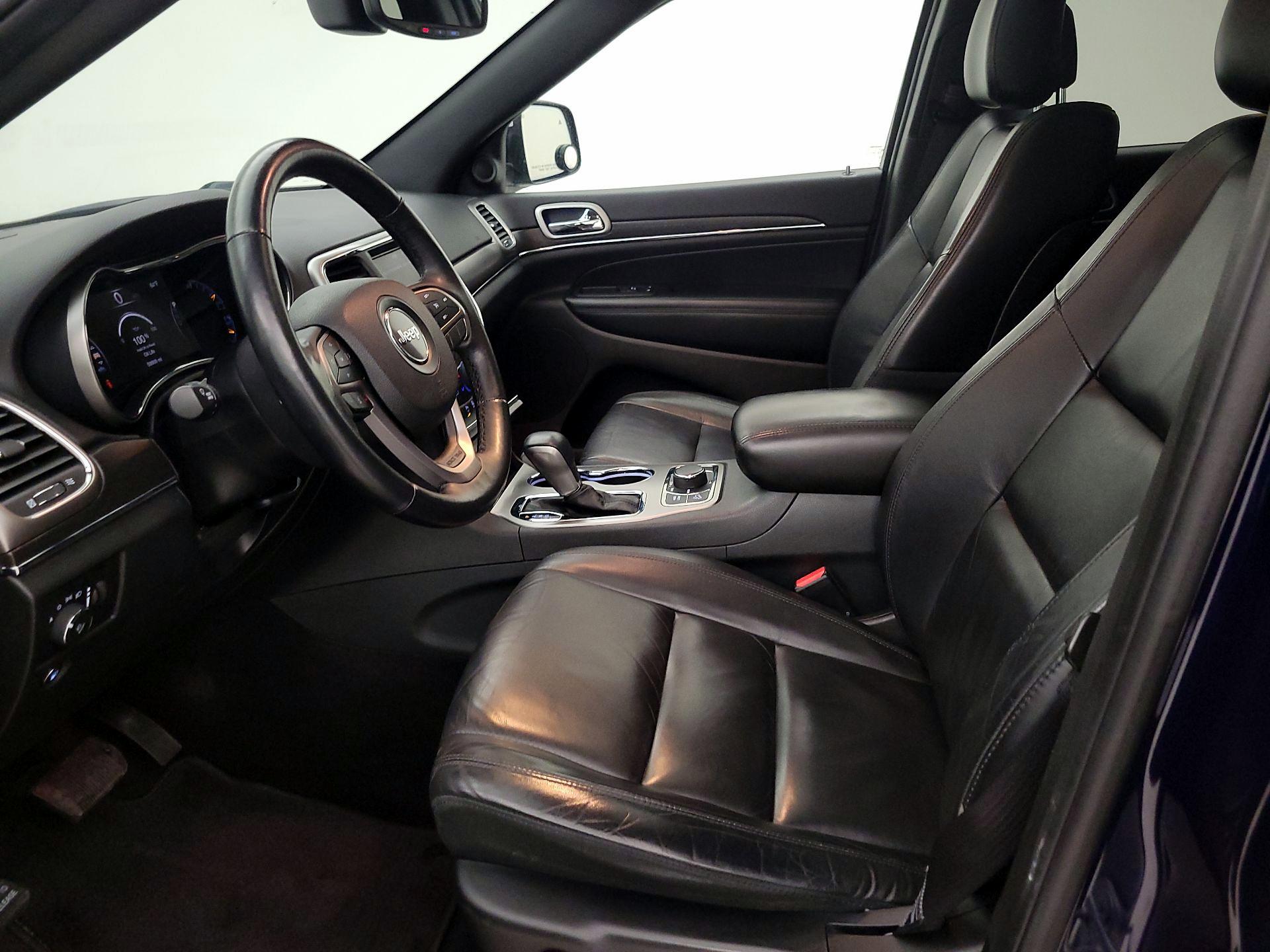 Thumbnail: 2018 Jeep Grand Cherokee - 11