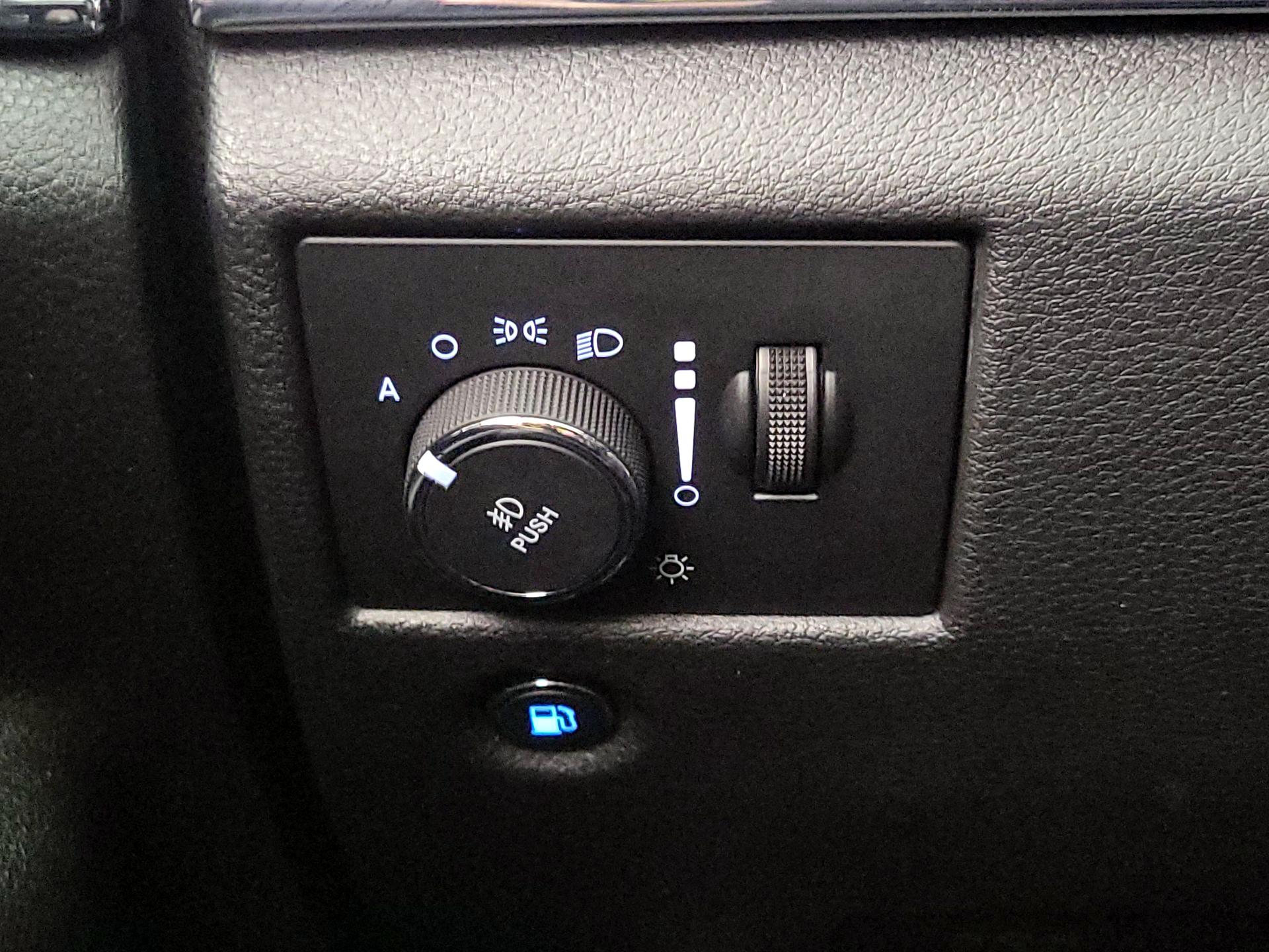 Thumbnail: 2018 Jeep Grand Cherokee - 13