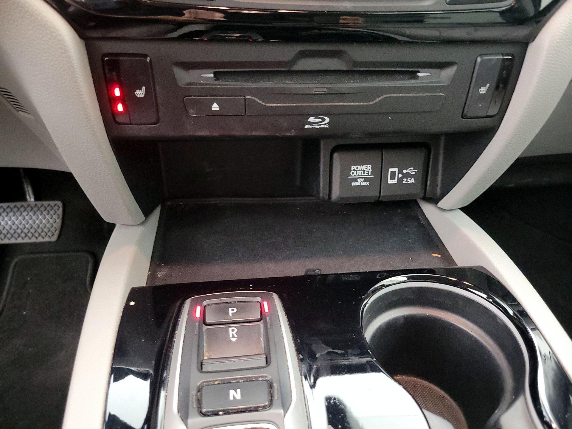 Thumbnail: 2020 Honda Pilot - 18