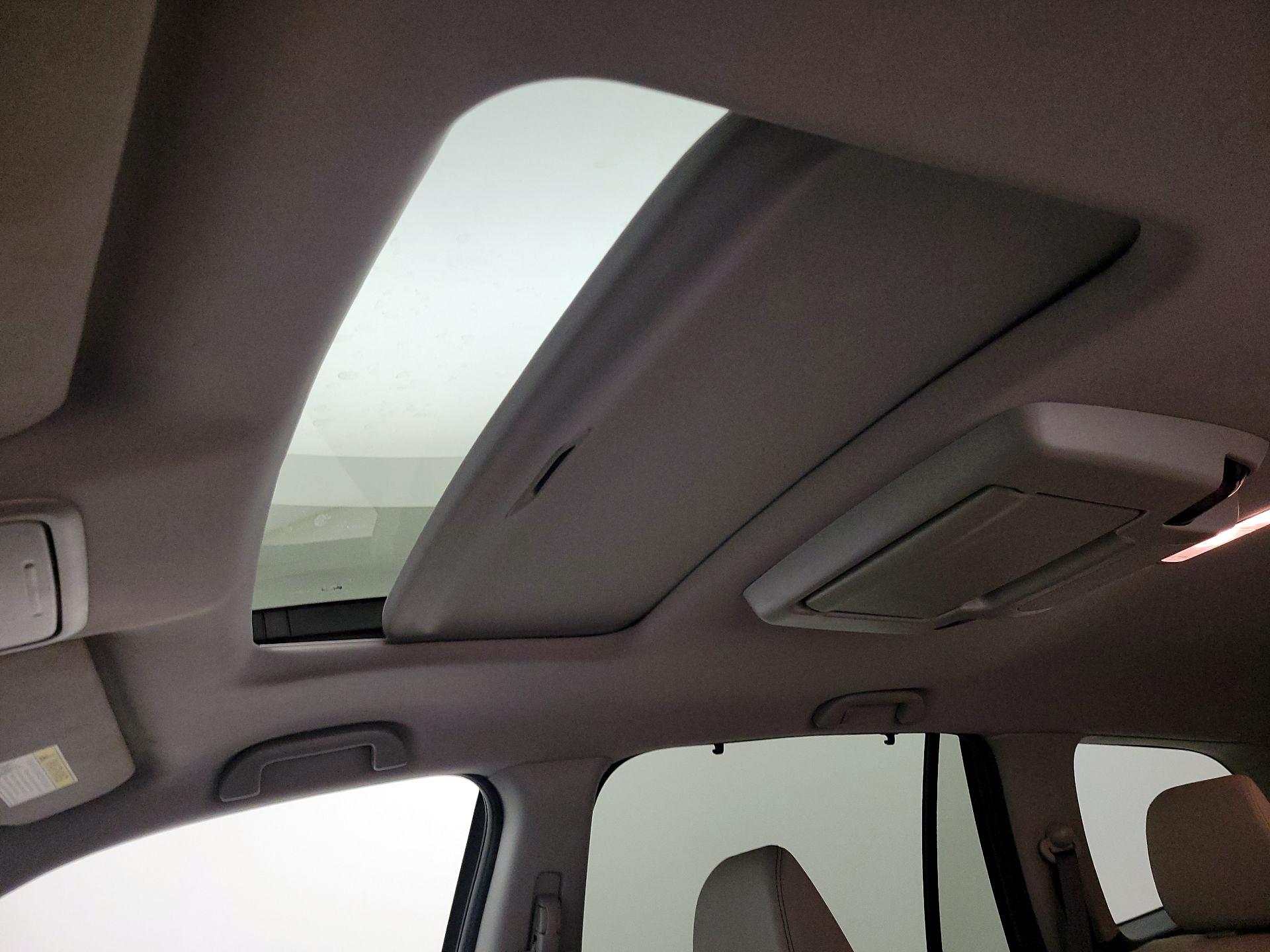 Thumbnail: 2020 Honda Pilot - 19