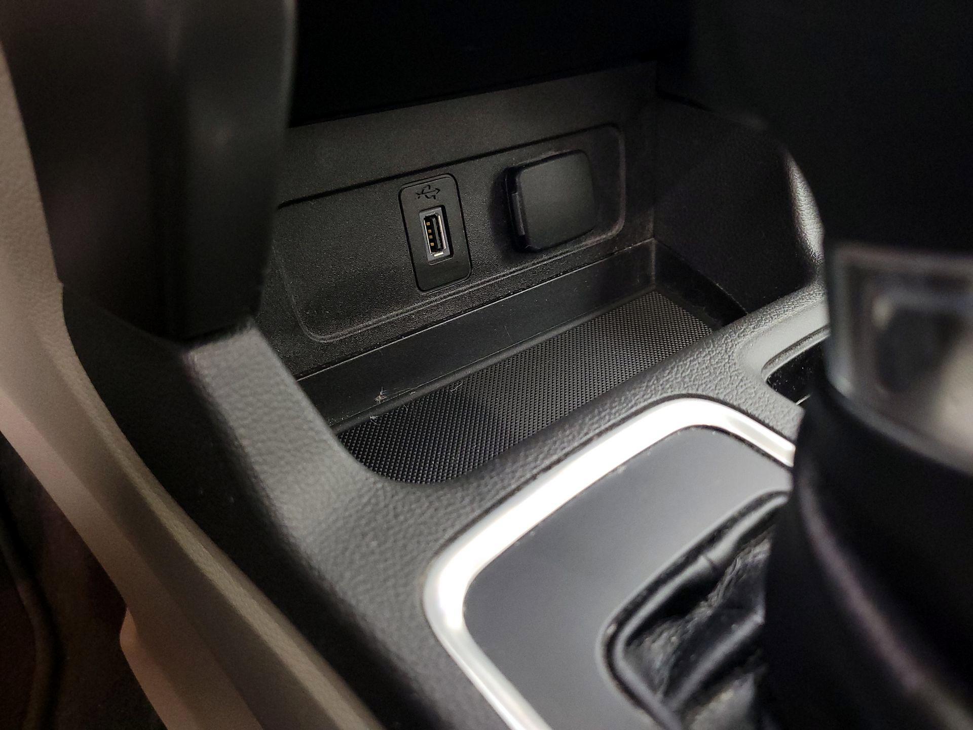 Thumbnail: 2017 Ford Escape - 18