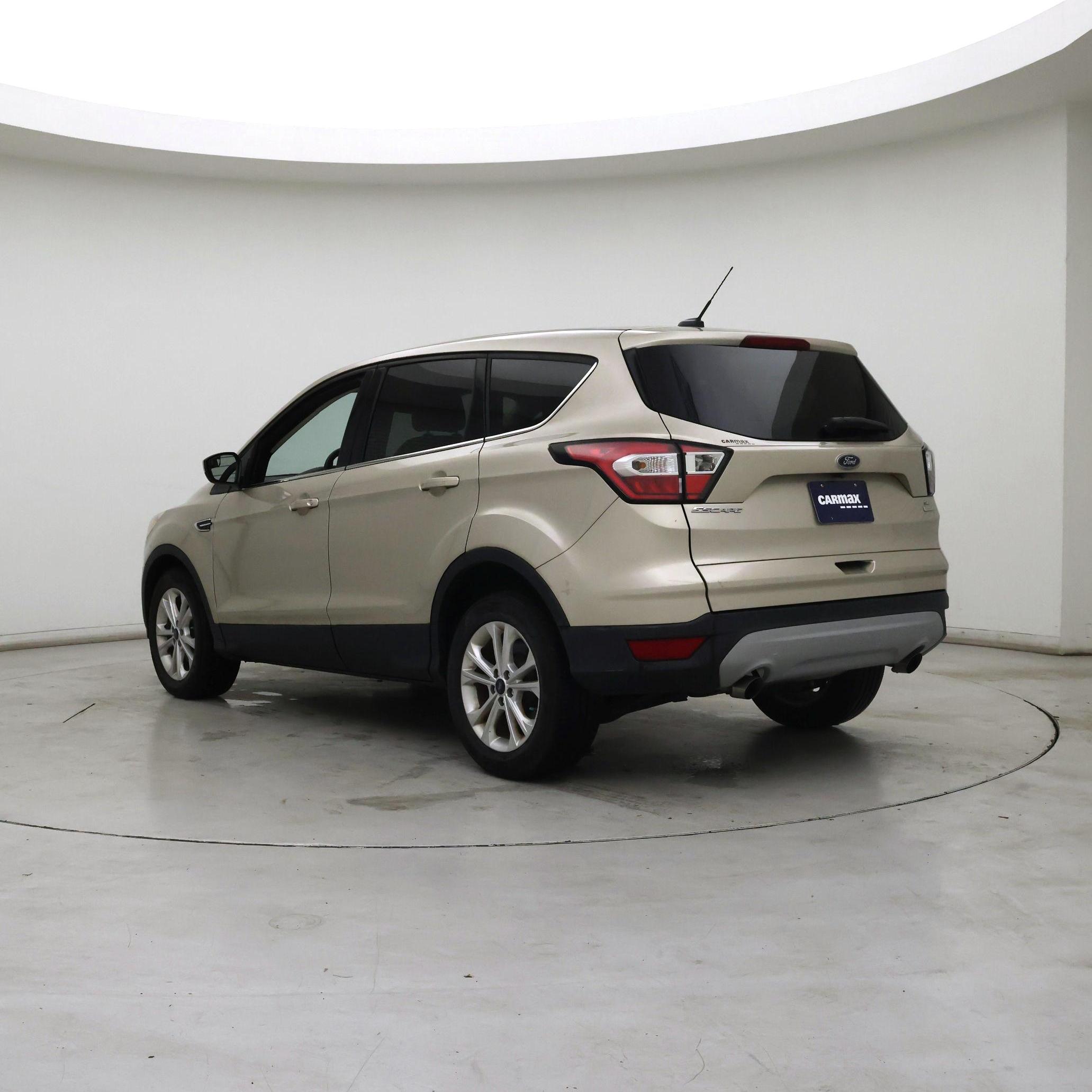 Thumbnail: 2017 Ford Escape - 2