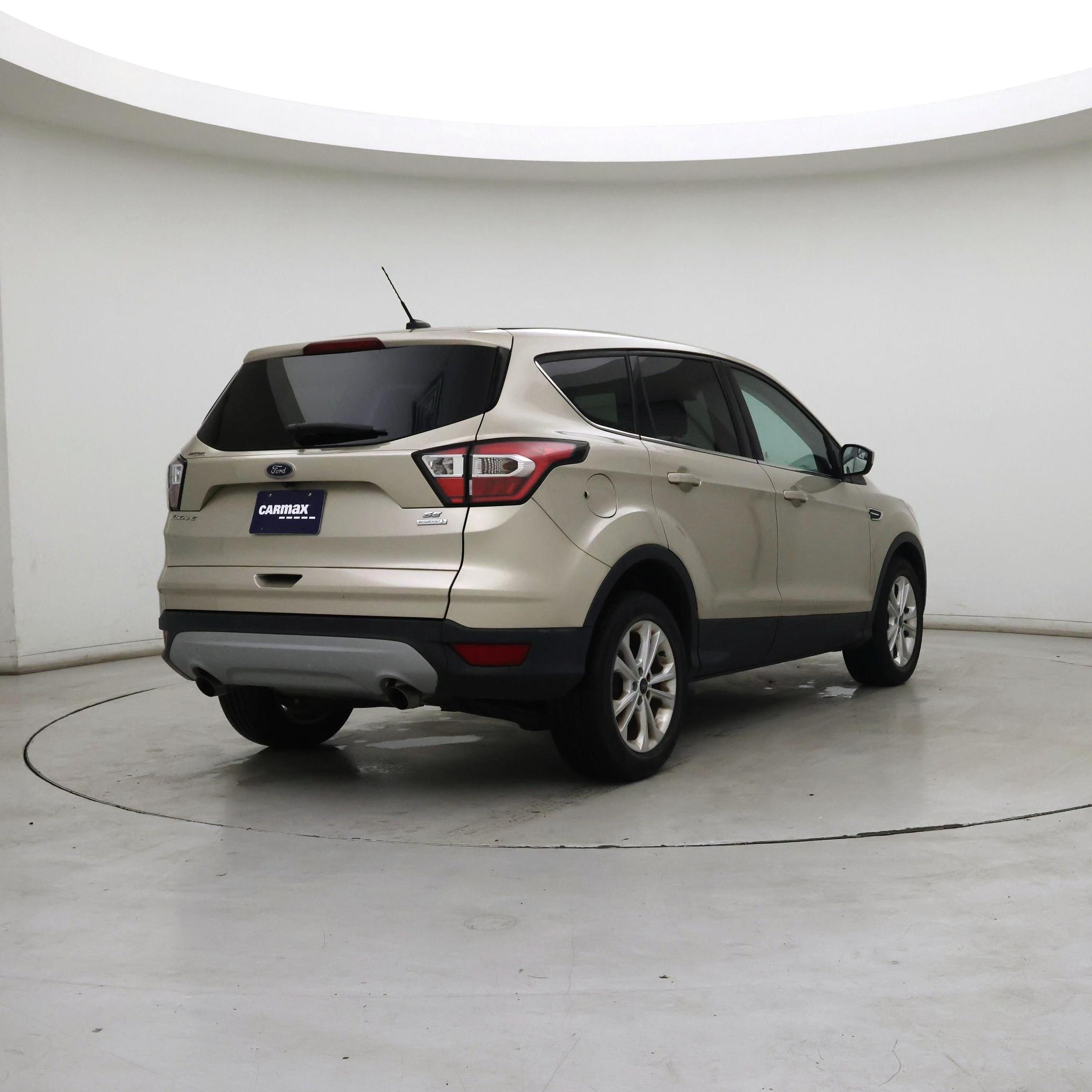 Thumbnail: 2017 Ford Escape - 8