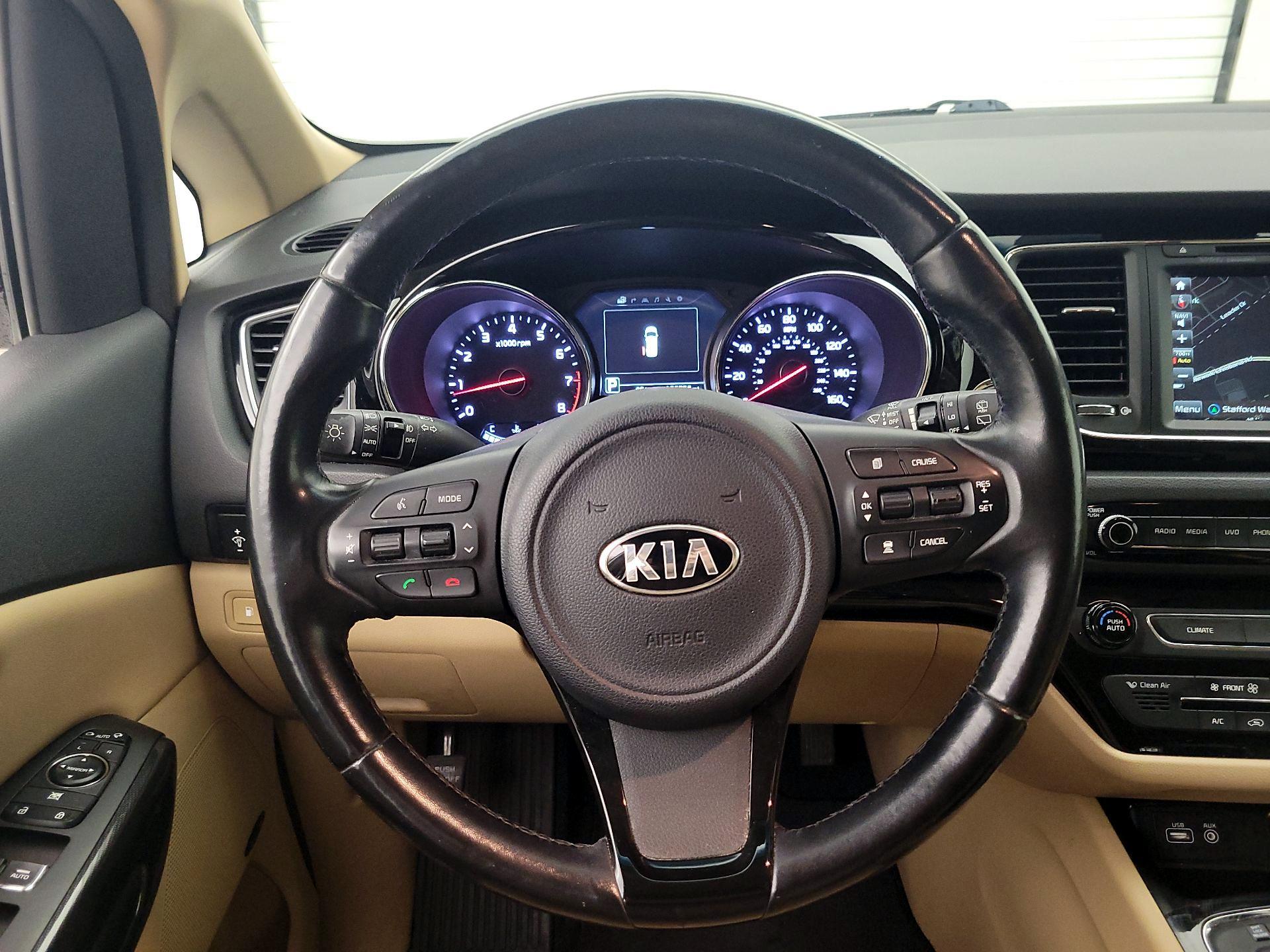 Thumbnail: 2016 Kia Sedona - 10