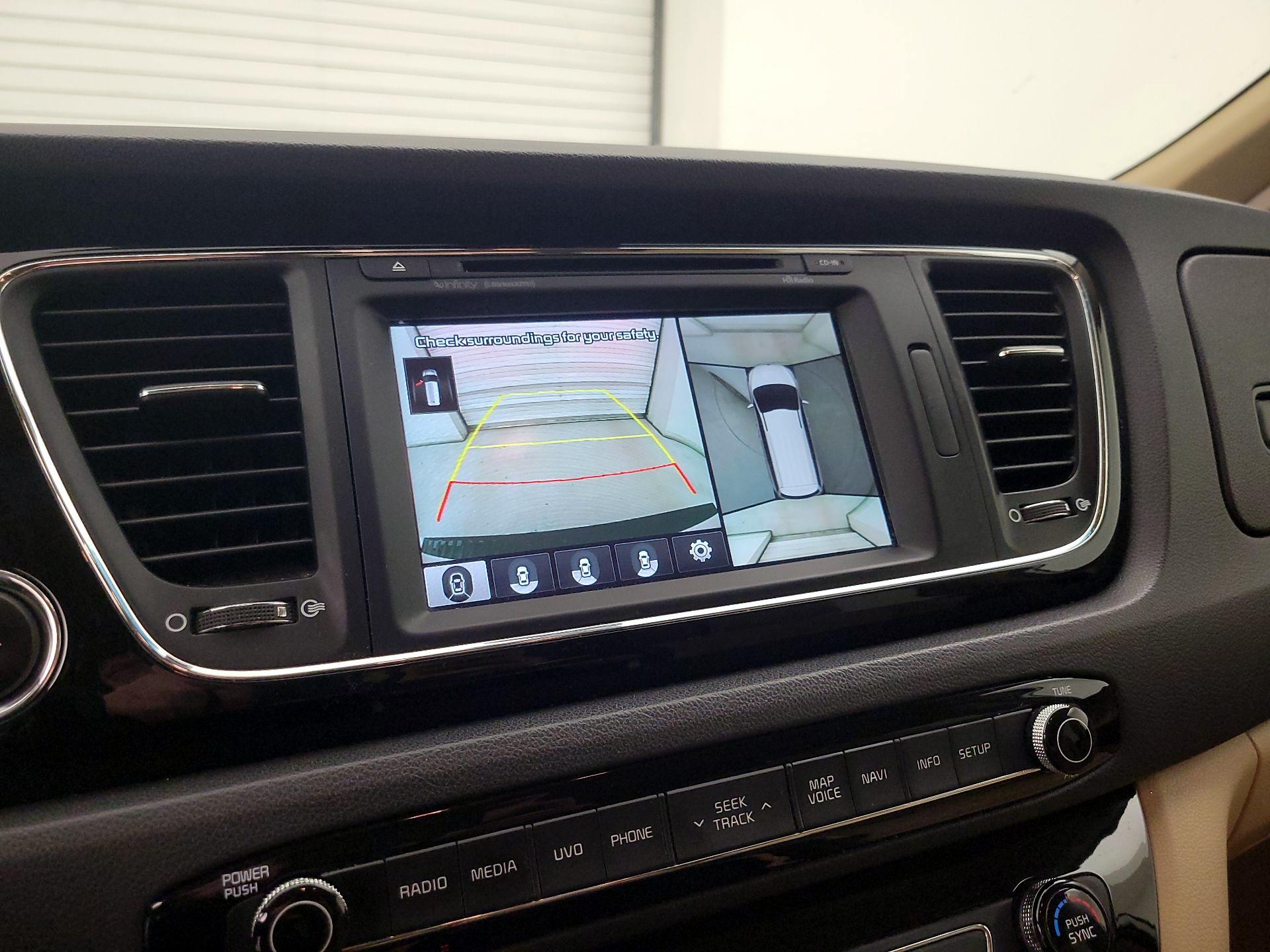 Thumbnail: 2016 Kia Sedona - 14