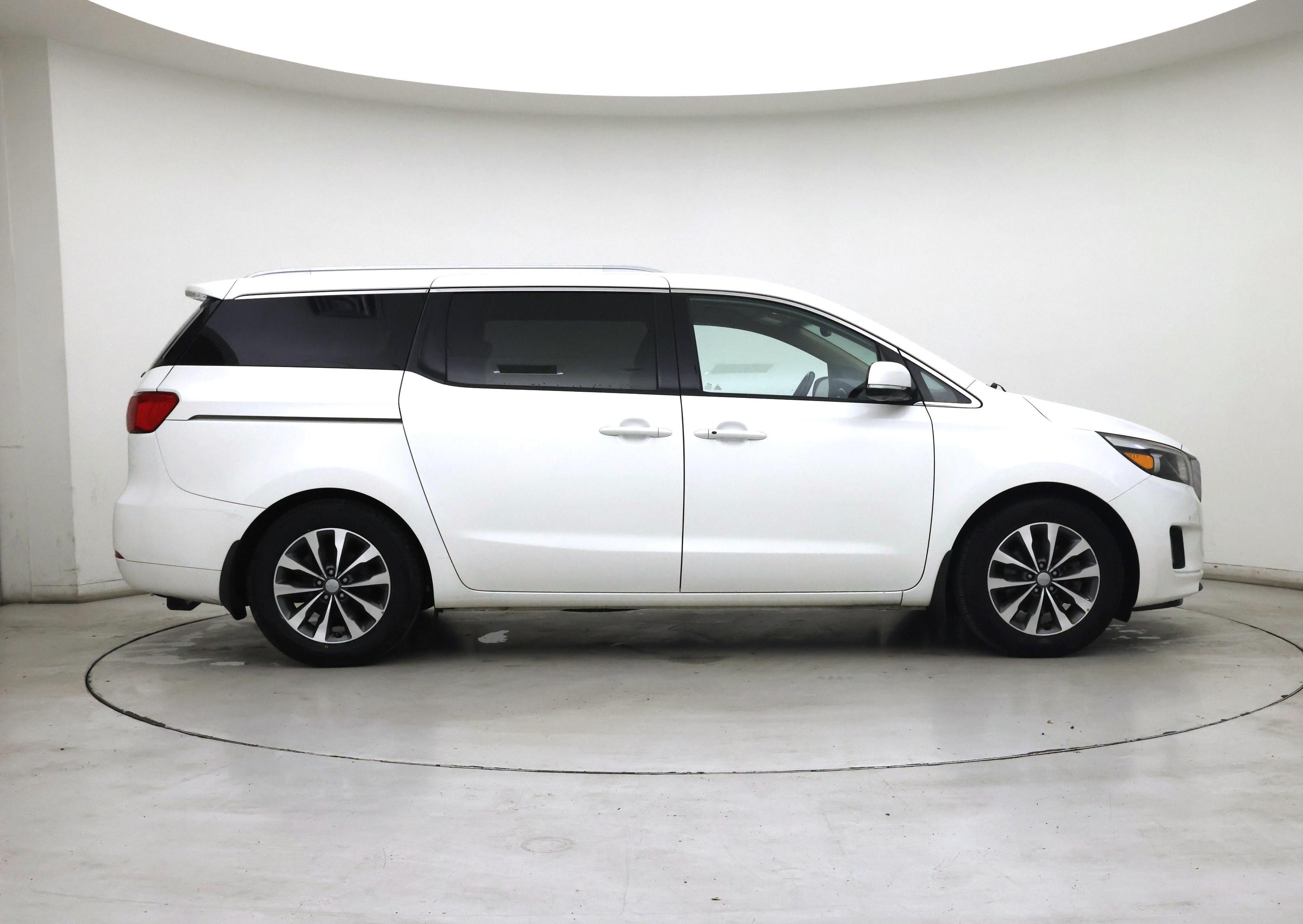 Thumbnail: 2016 Kia Sedona - 7