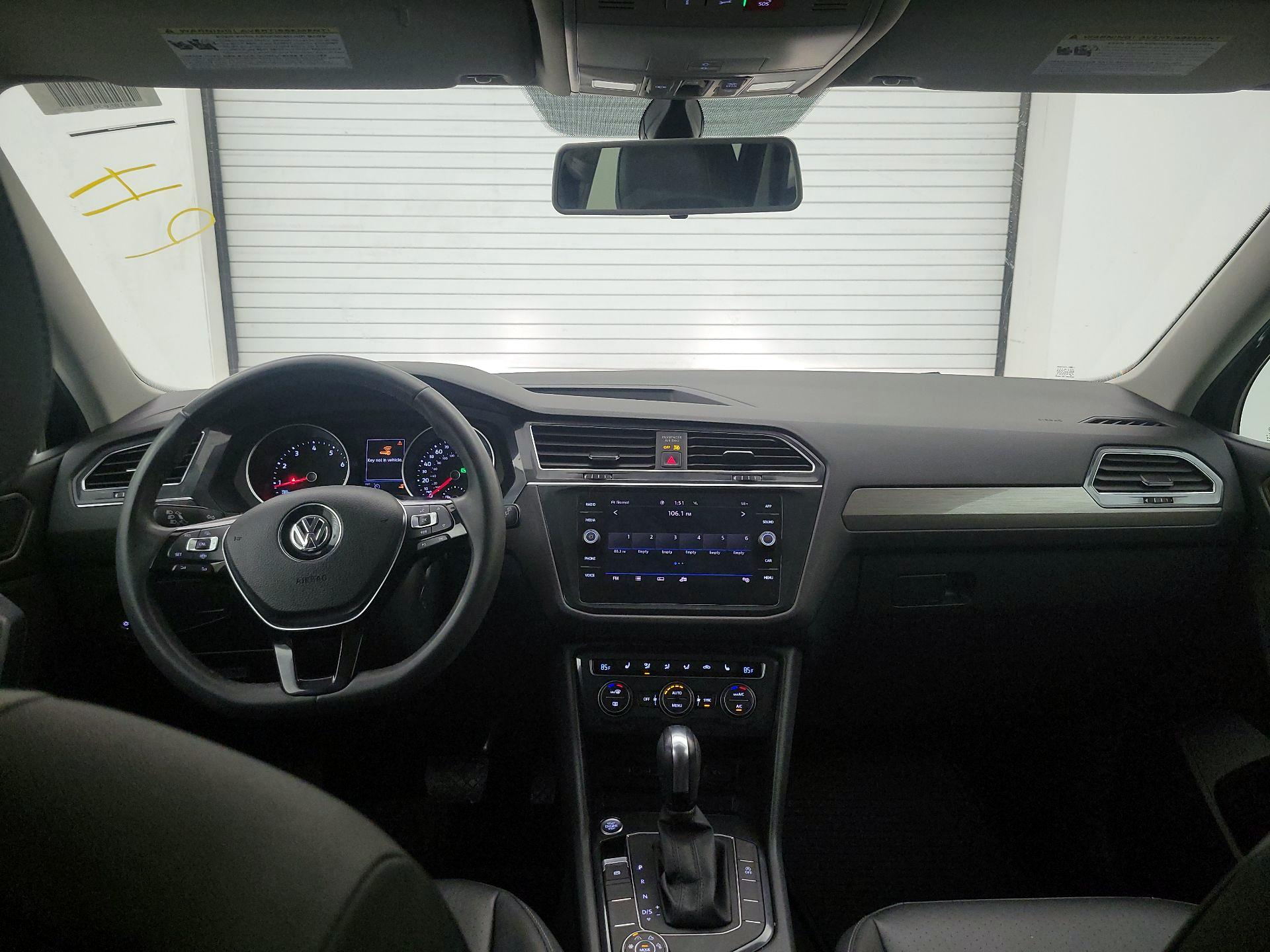 Thumbnail: 2020 Volkswagen Tiguan - 9