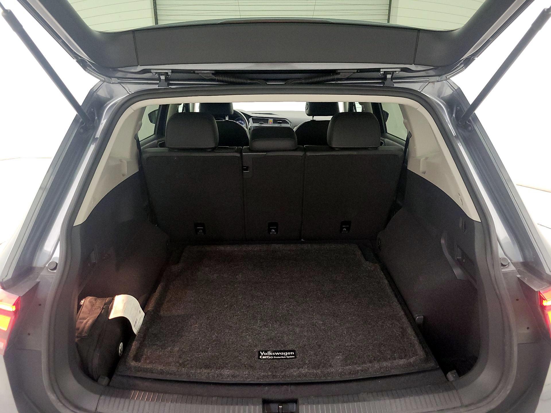 Thumbnail: 2020 Volkswagen Tiguan - 20