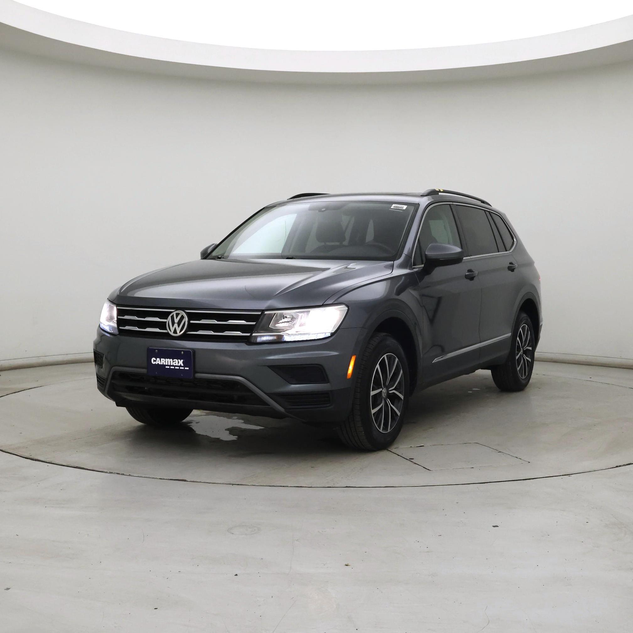 Thumbnail: 2020 Volkswagen Tiguan - 4