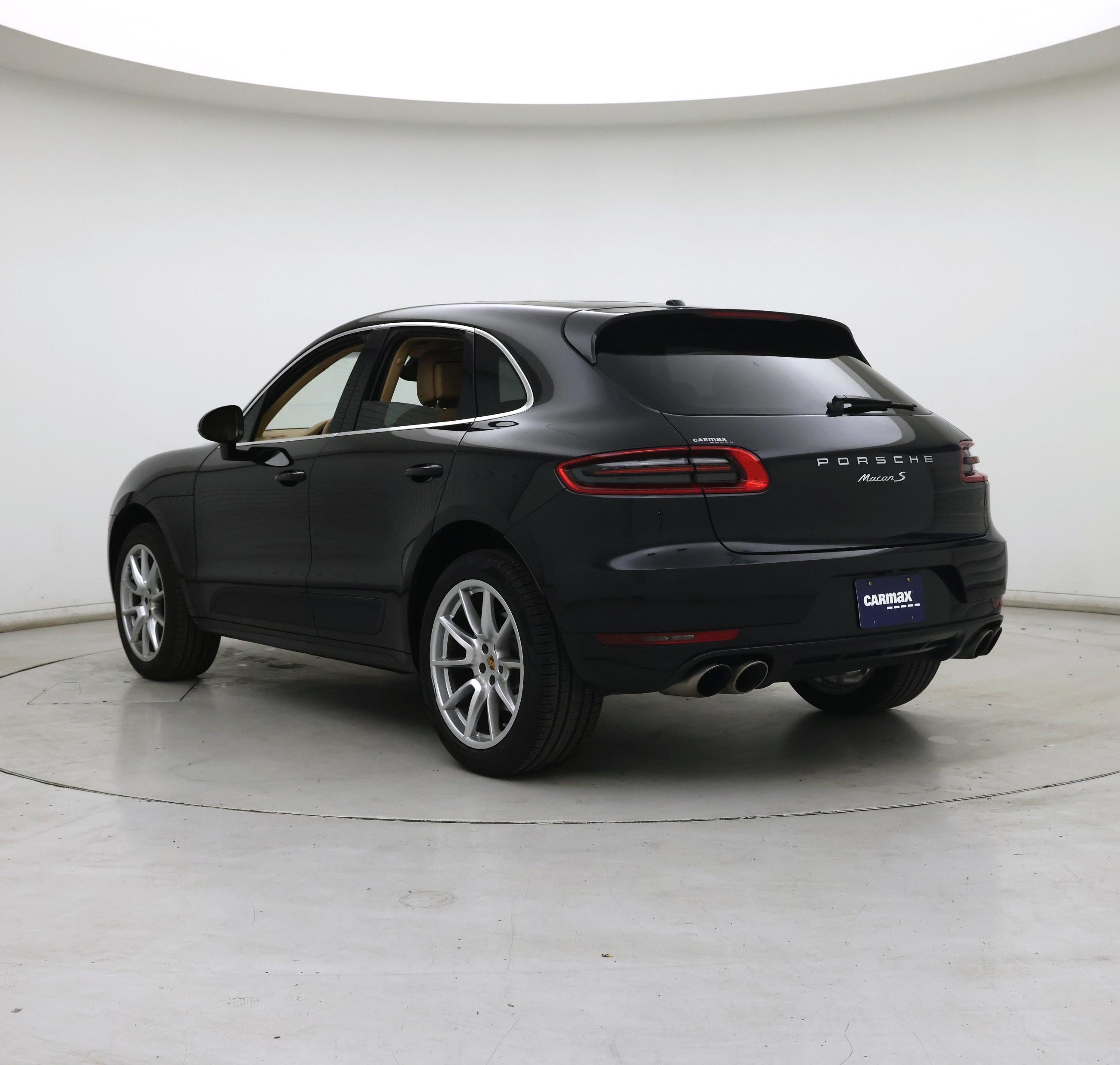 Thumbnail: 2015 Porsche Macan - 2