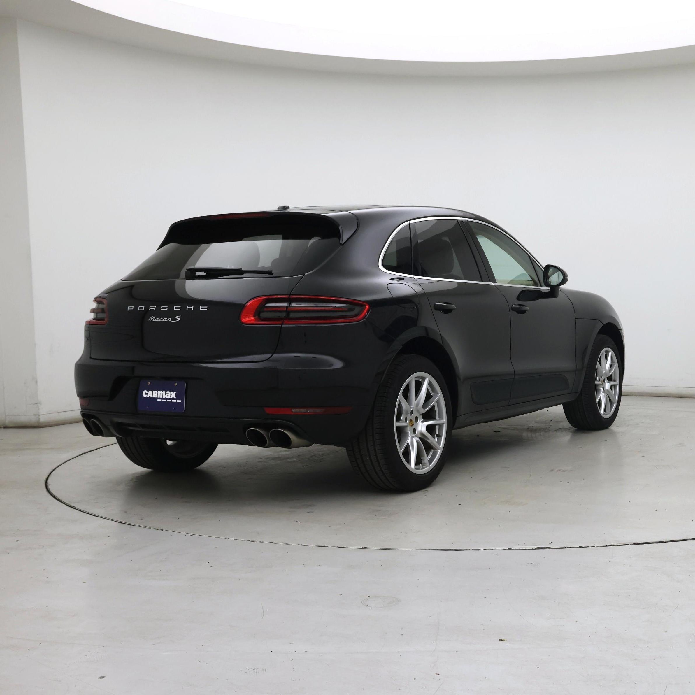 Thumbnail: 2015 Porsche Macan - 8