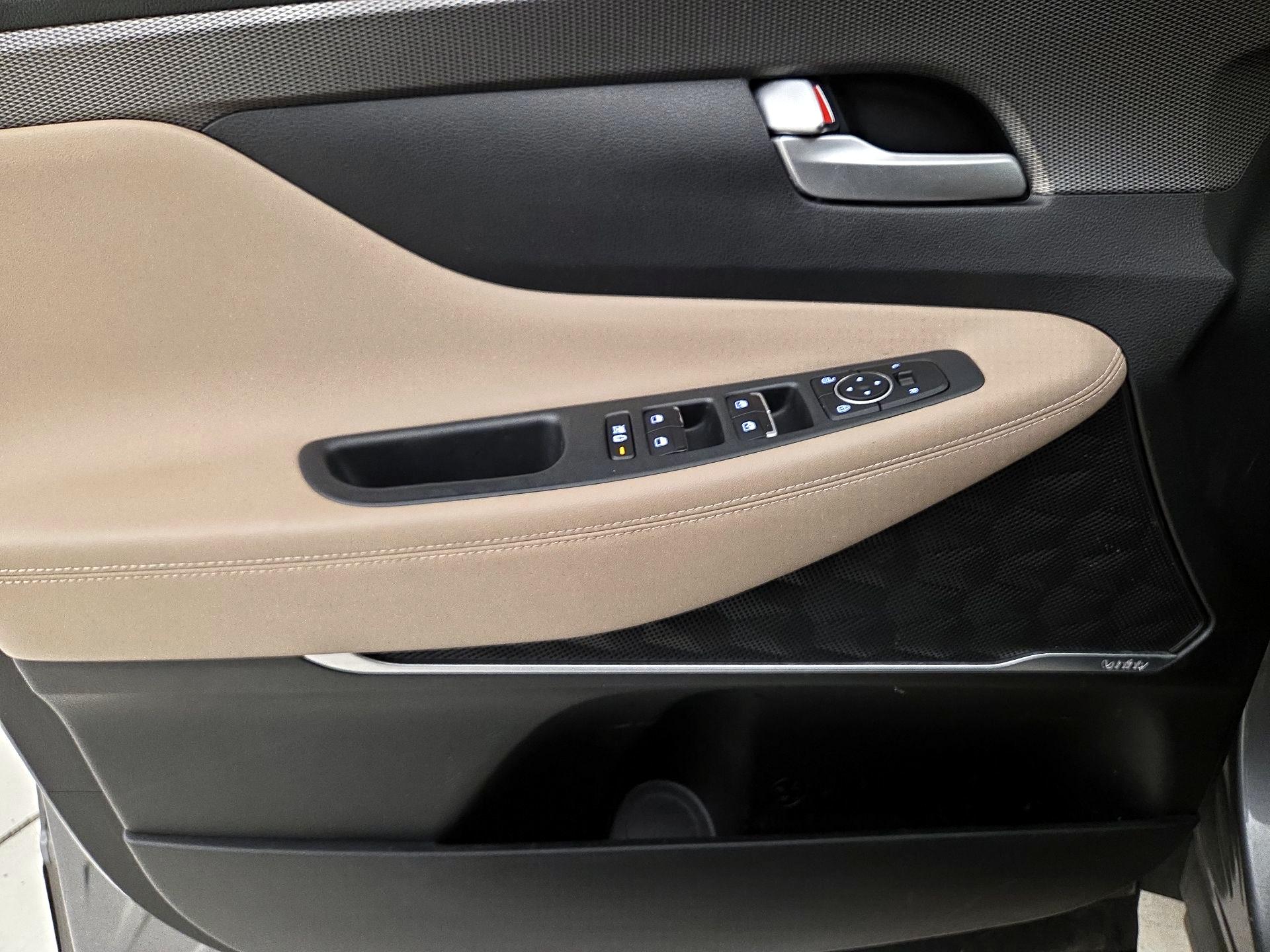 Thumbnail: 2019 Hyundai Santa Fe - 12