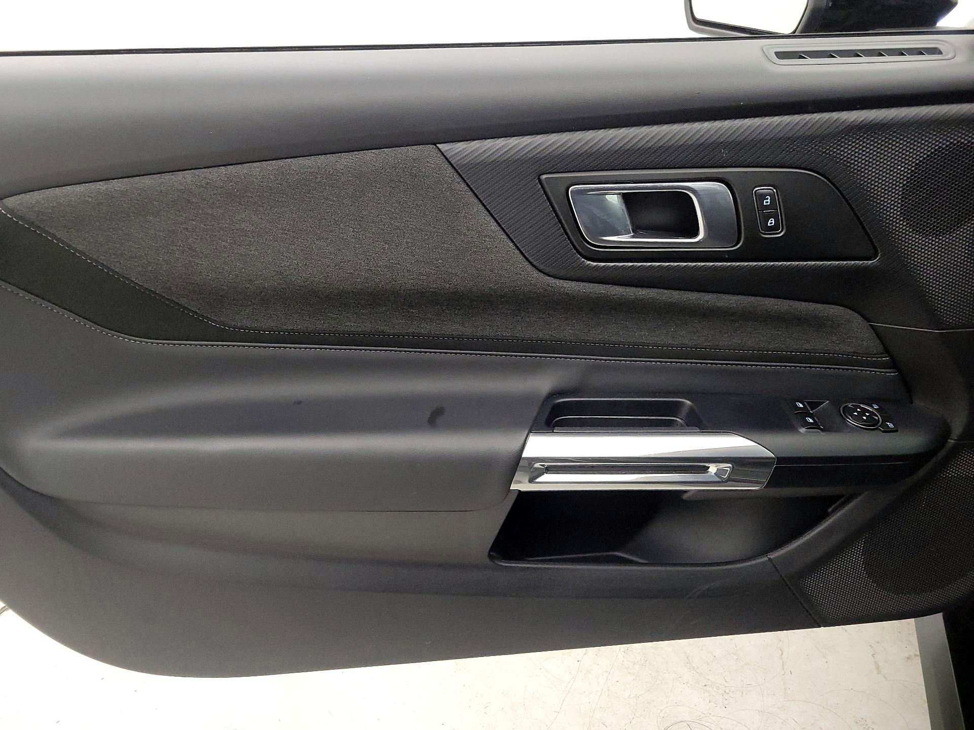 Thumbnail: 2025 Ford Mustang - 12