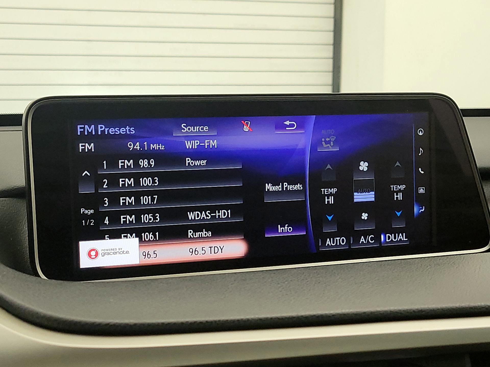 Thumbnail: 2016 Lexus RX - 16