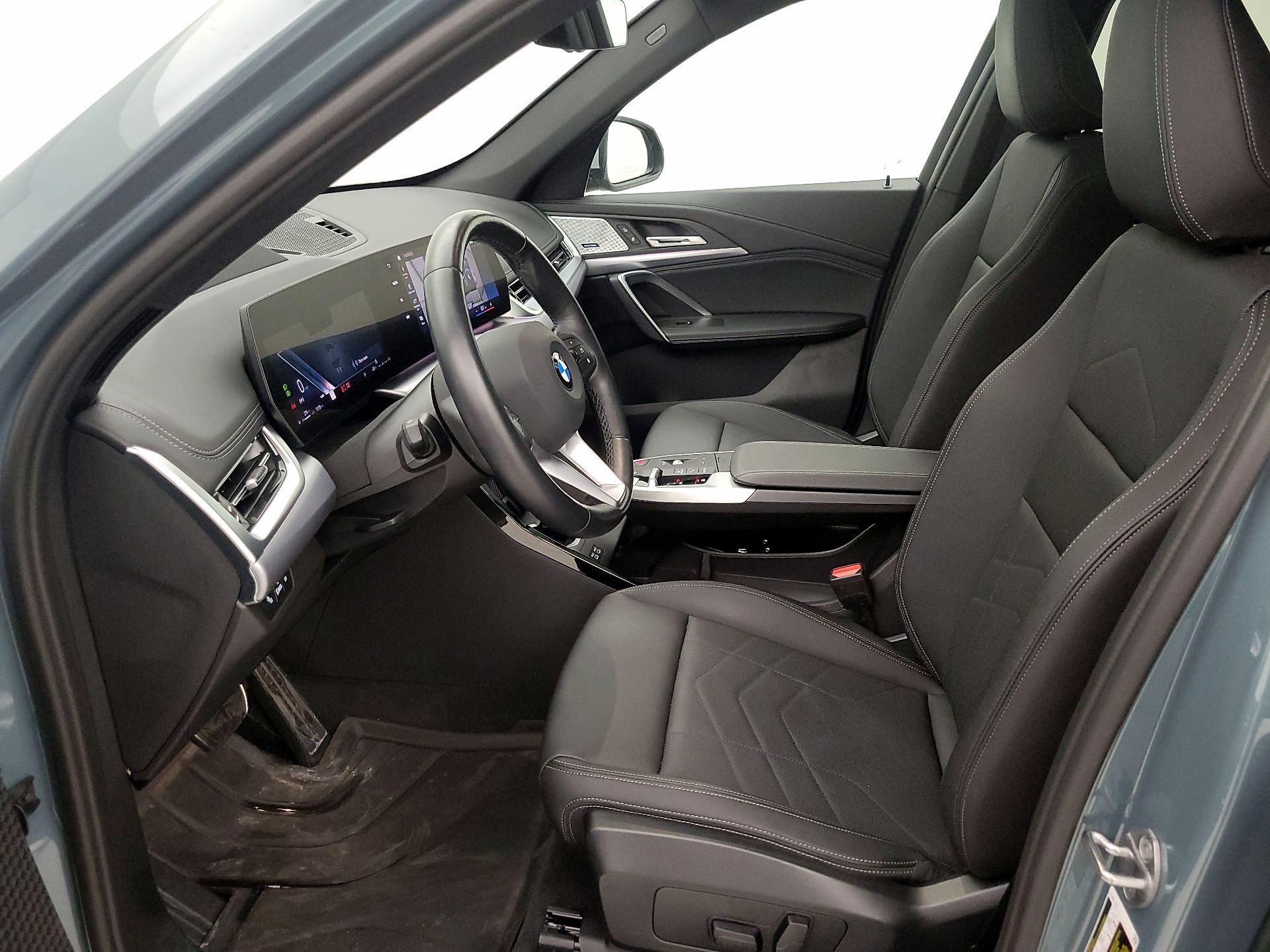 Thumbnail: 2023 BMW X1 - 11