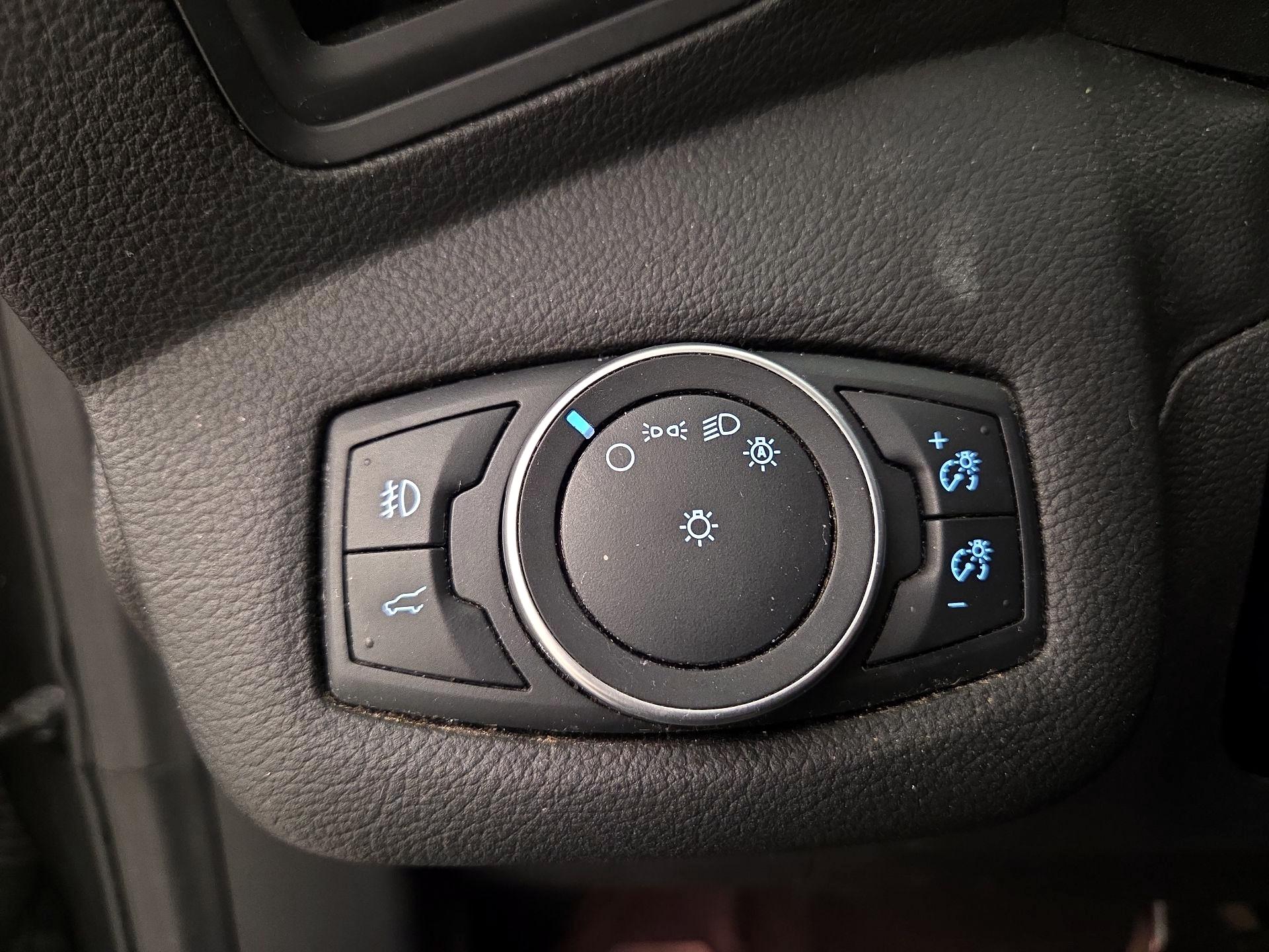 Thumbnail: 2017 Ford Escape - 13