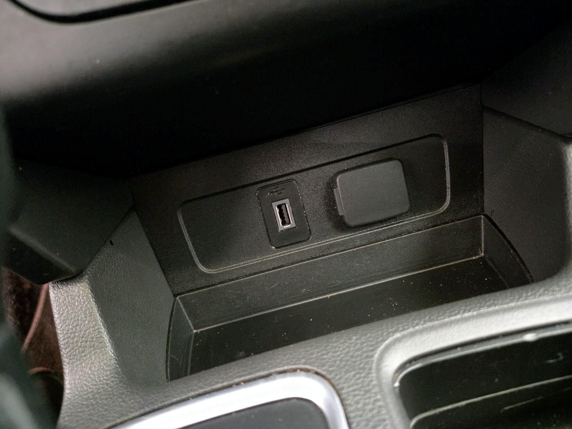 Thumbnail: 2017 Ford Escape - 18