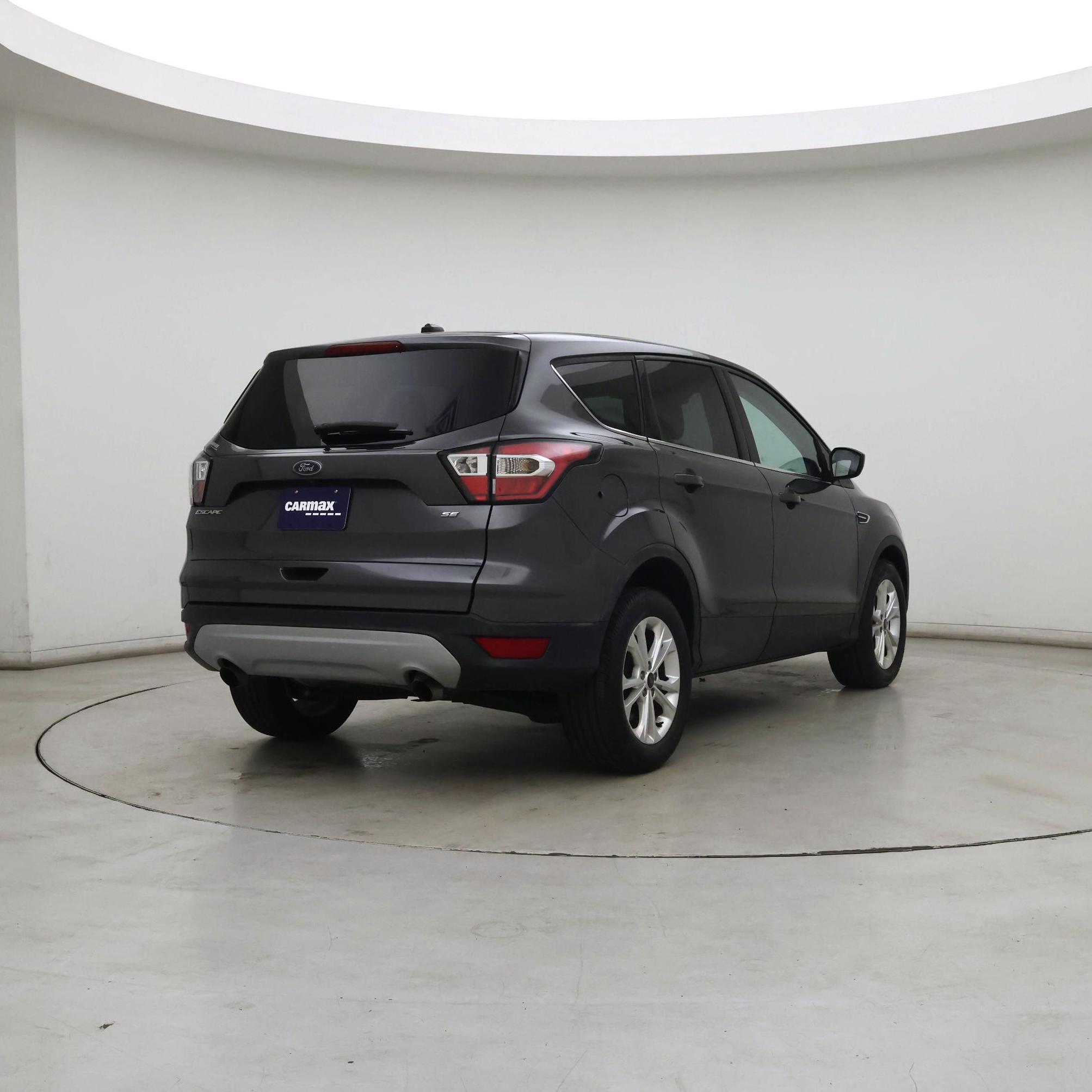 Thumbnail: 2017 Ford Escape - 8