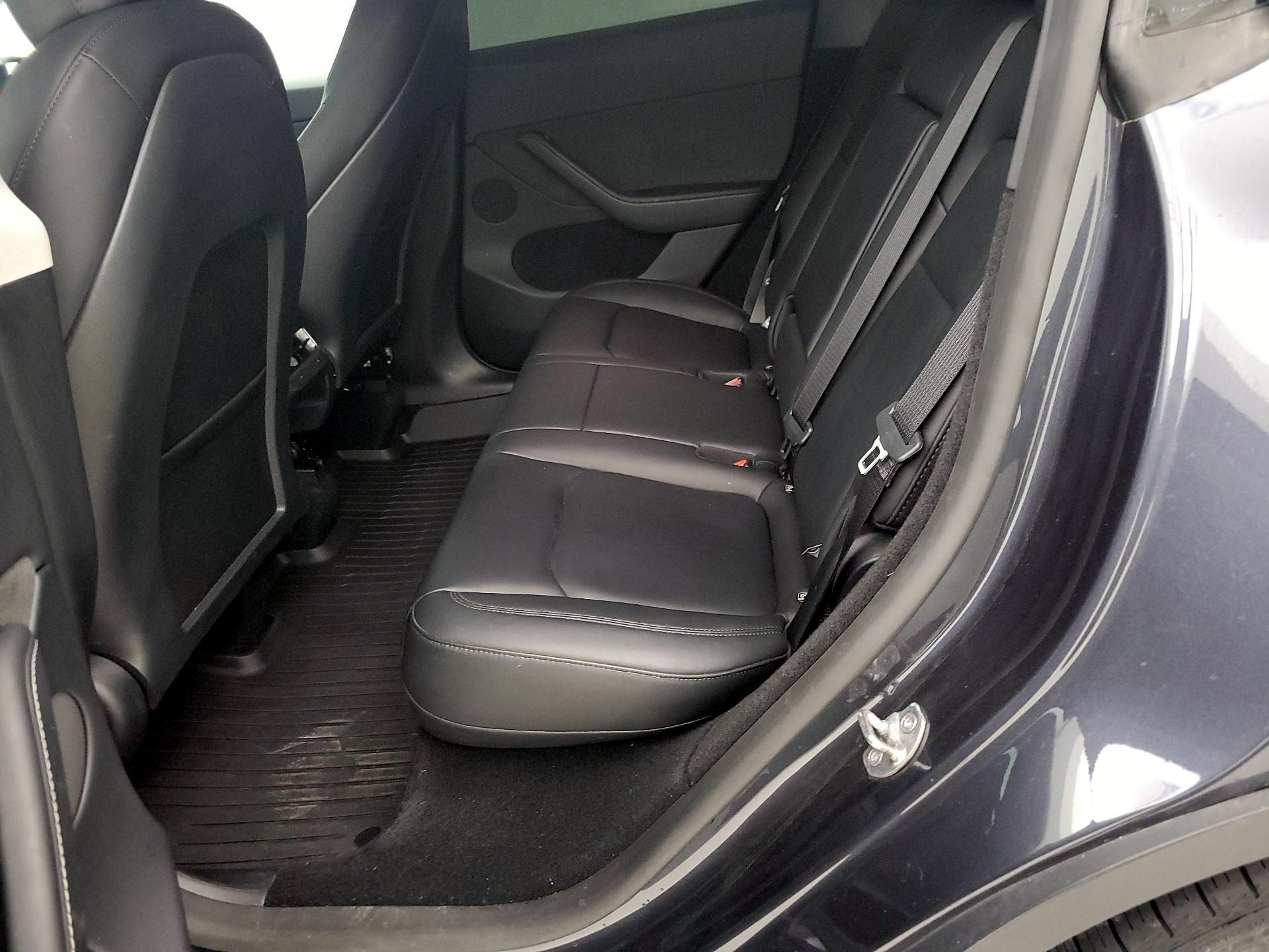 Thumbnail: 2025 Tesla Model Y - 18