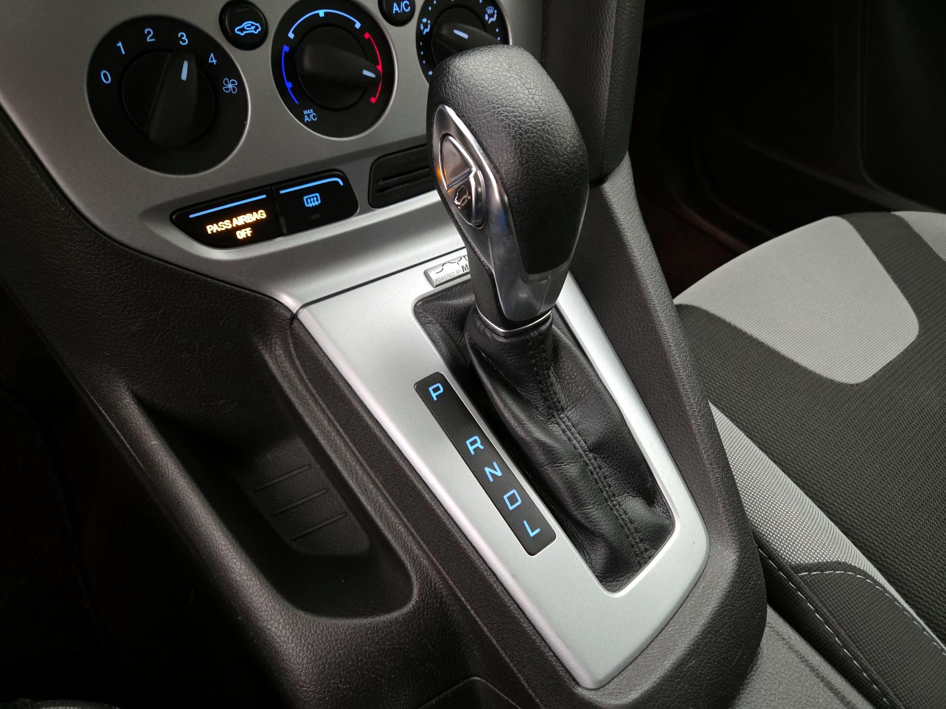 Thumbnail: 2014 Ford Focus - 16