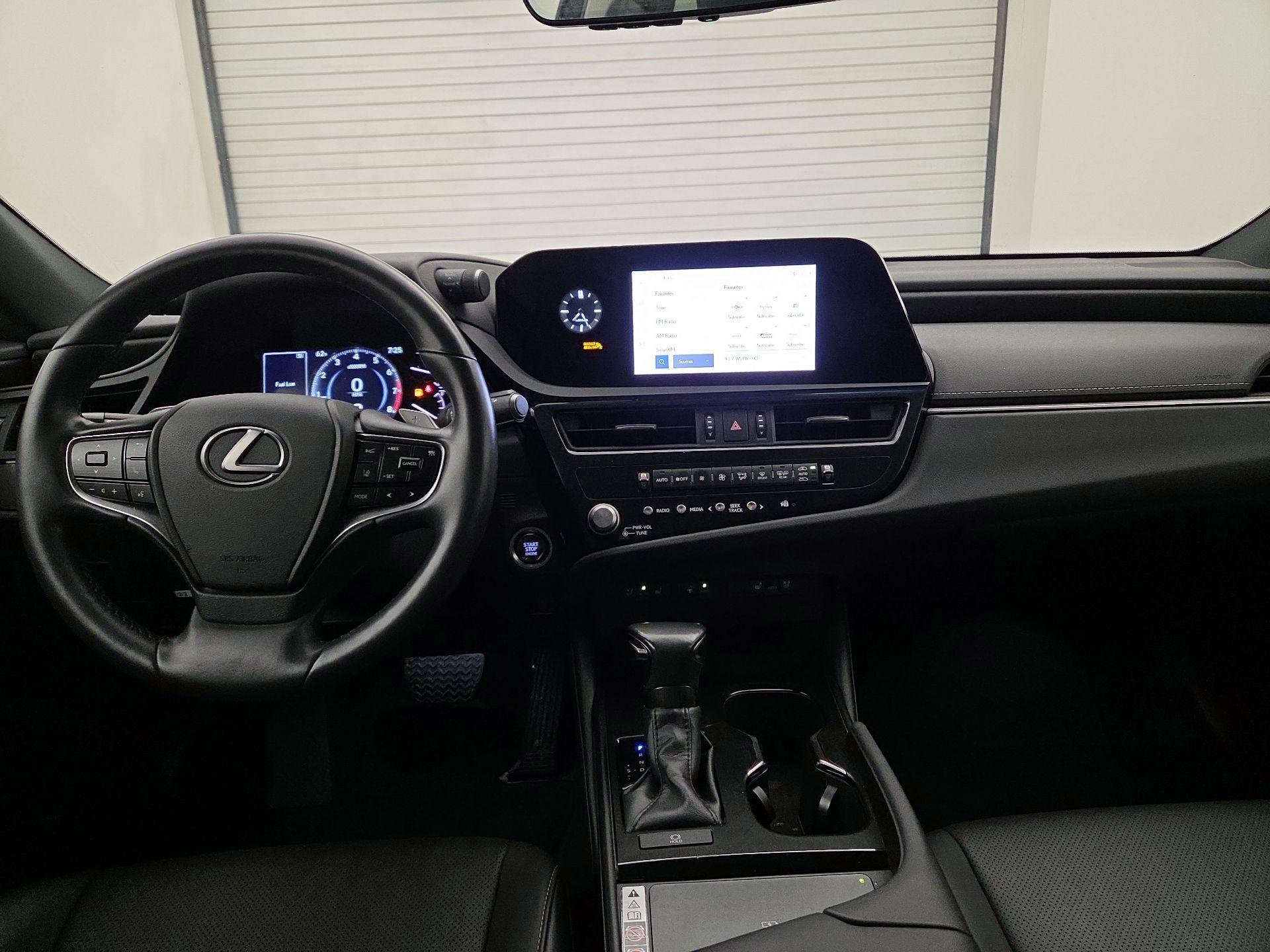 Thumbnail: 2023 Lexus ES - 9