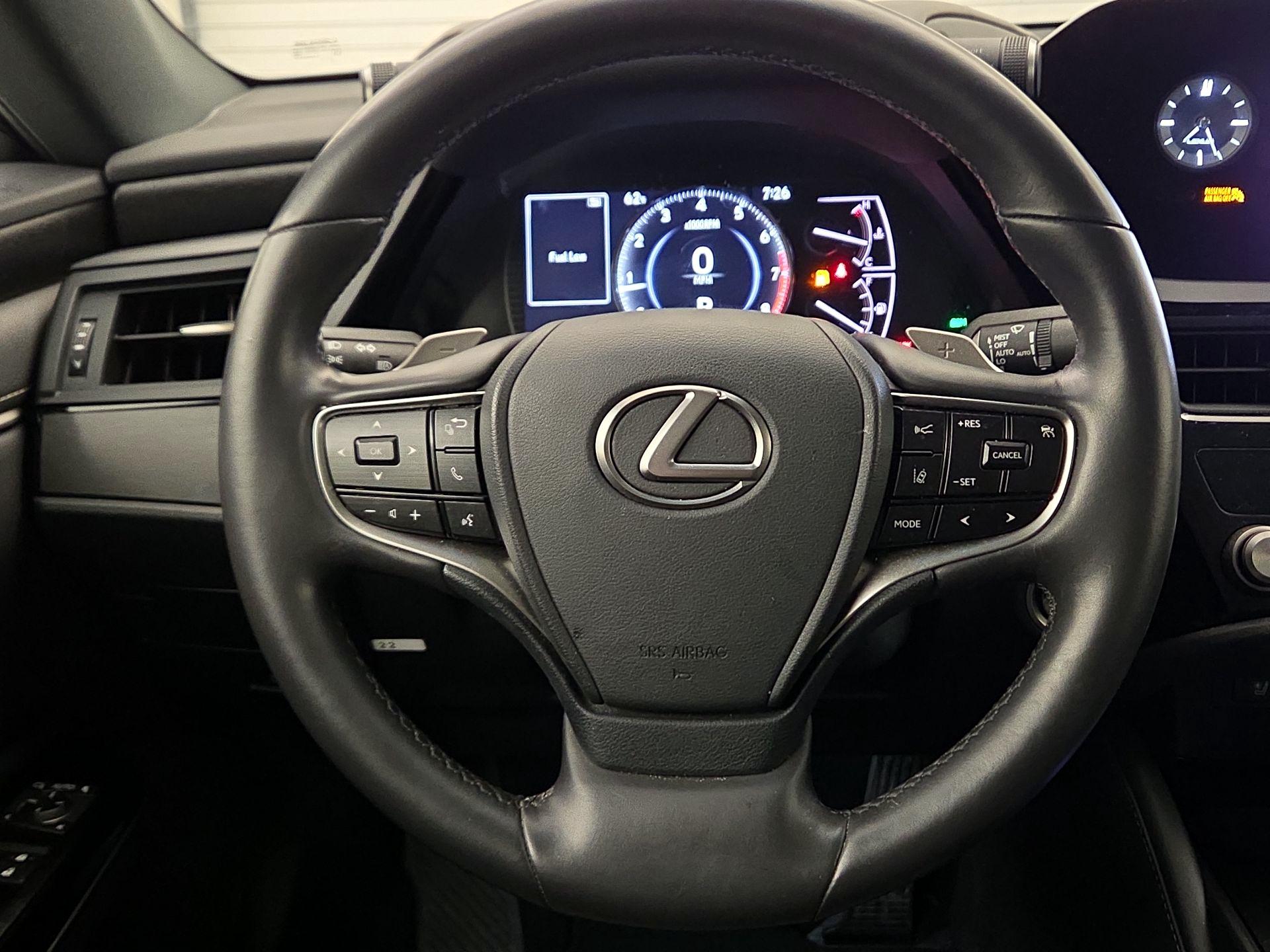 Thumbnail: 2023 Lexus ES - 10