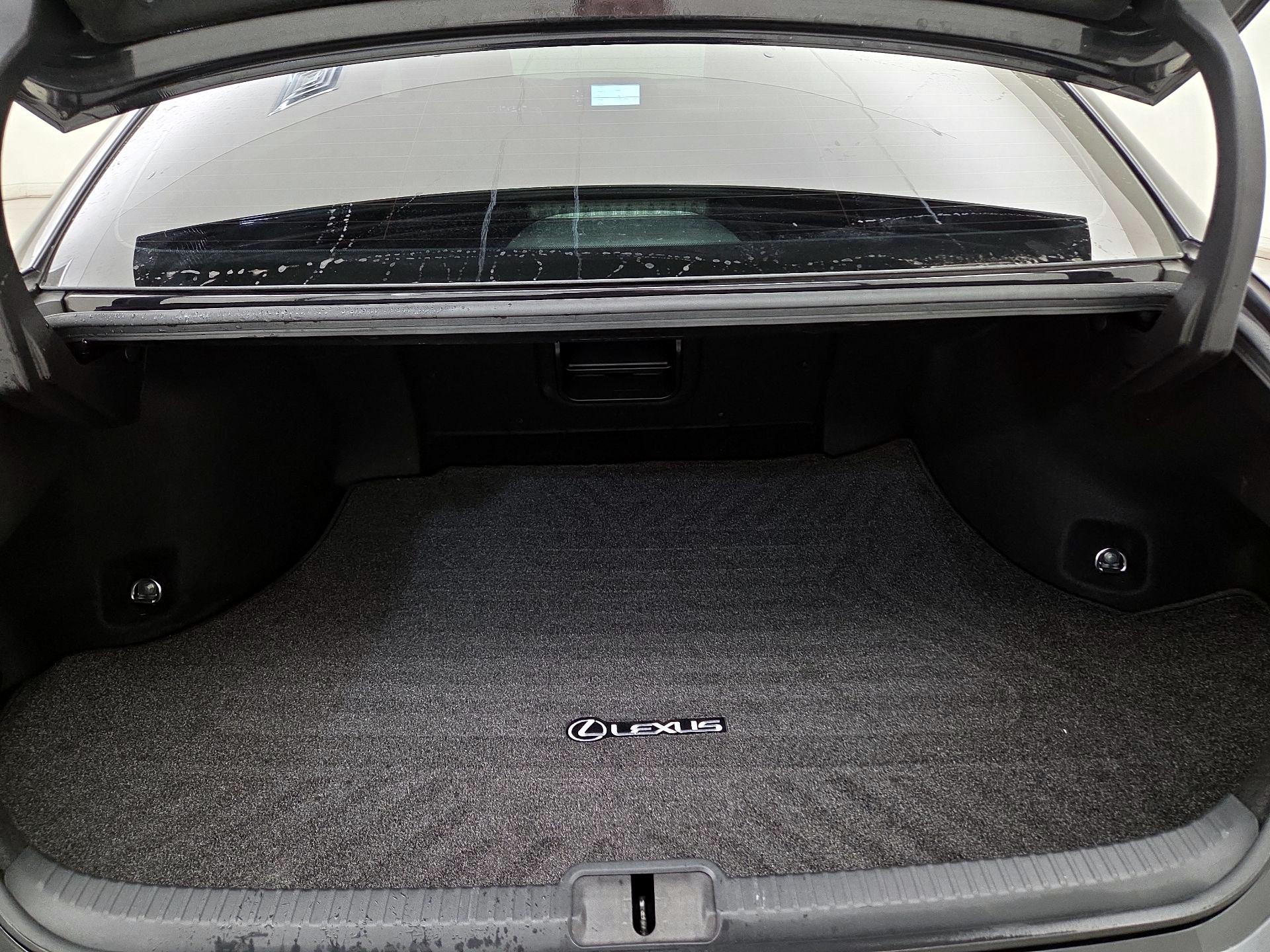 Thumbnail: 2023 Lexus ES - 18