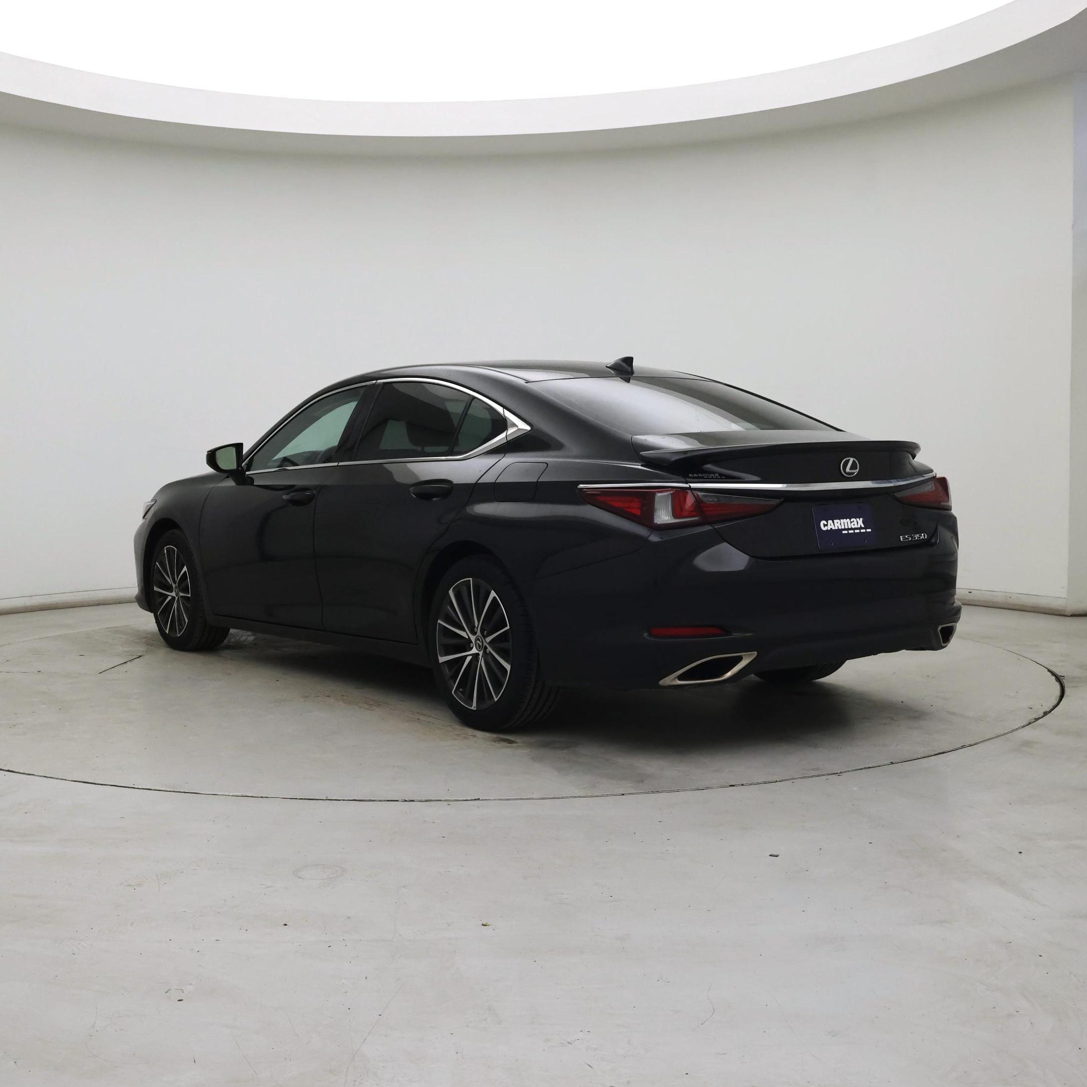 Thumbnail: 2023 Lexus ES - 2