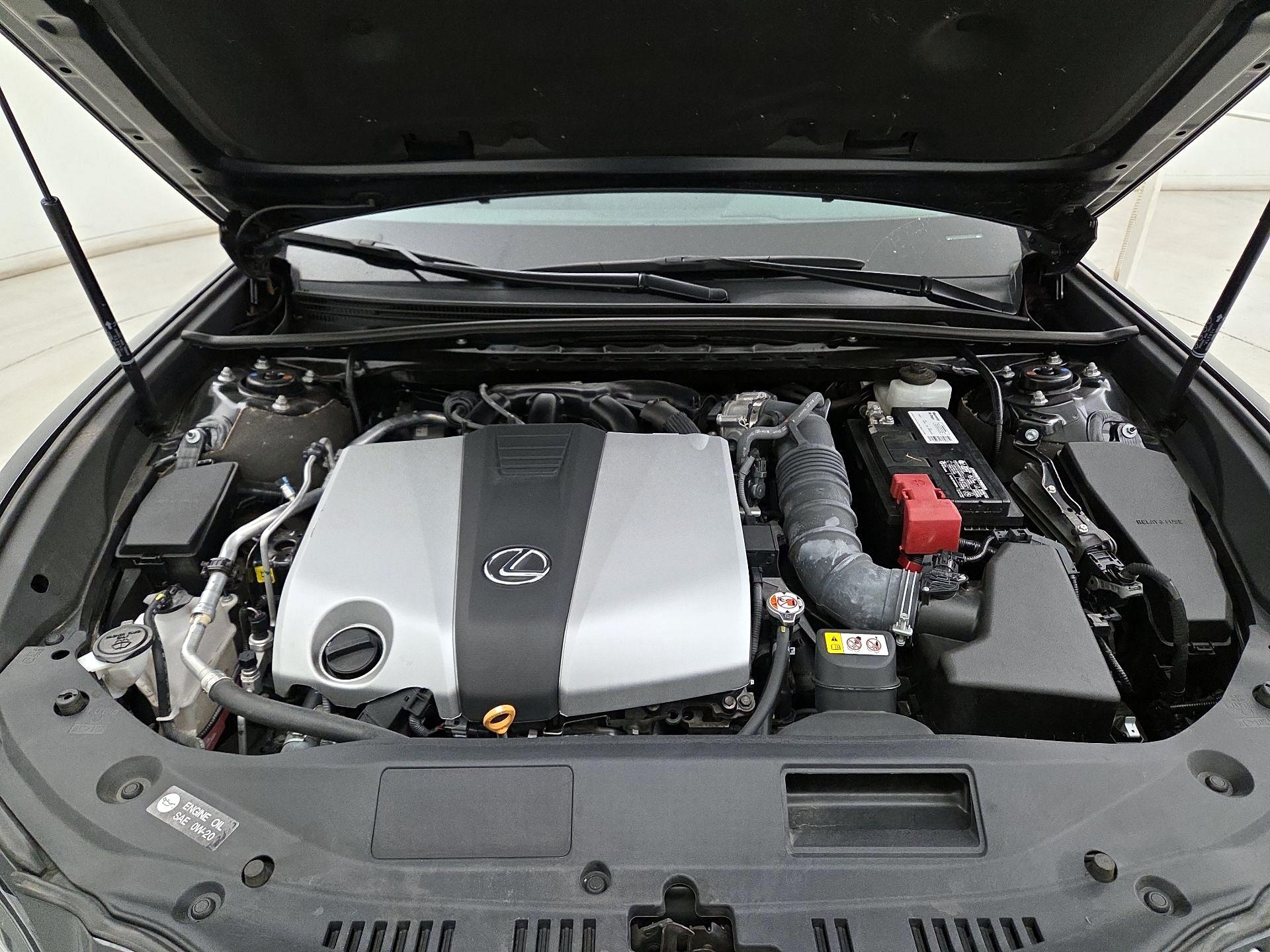 Thumbnail: 2023 Lexus ES - 19