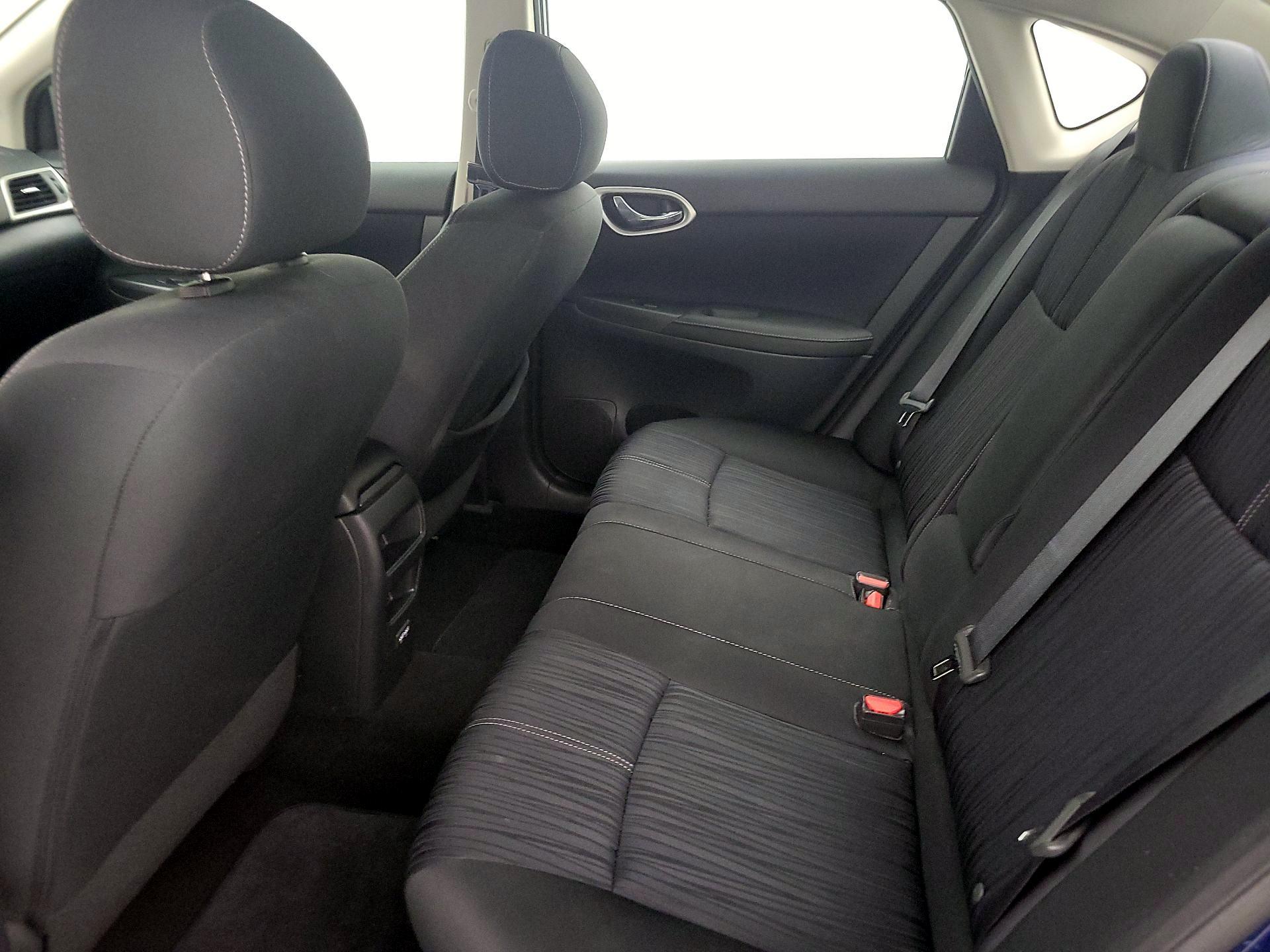 Thumbnail: 2018 Nissan Sentra - 18