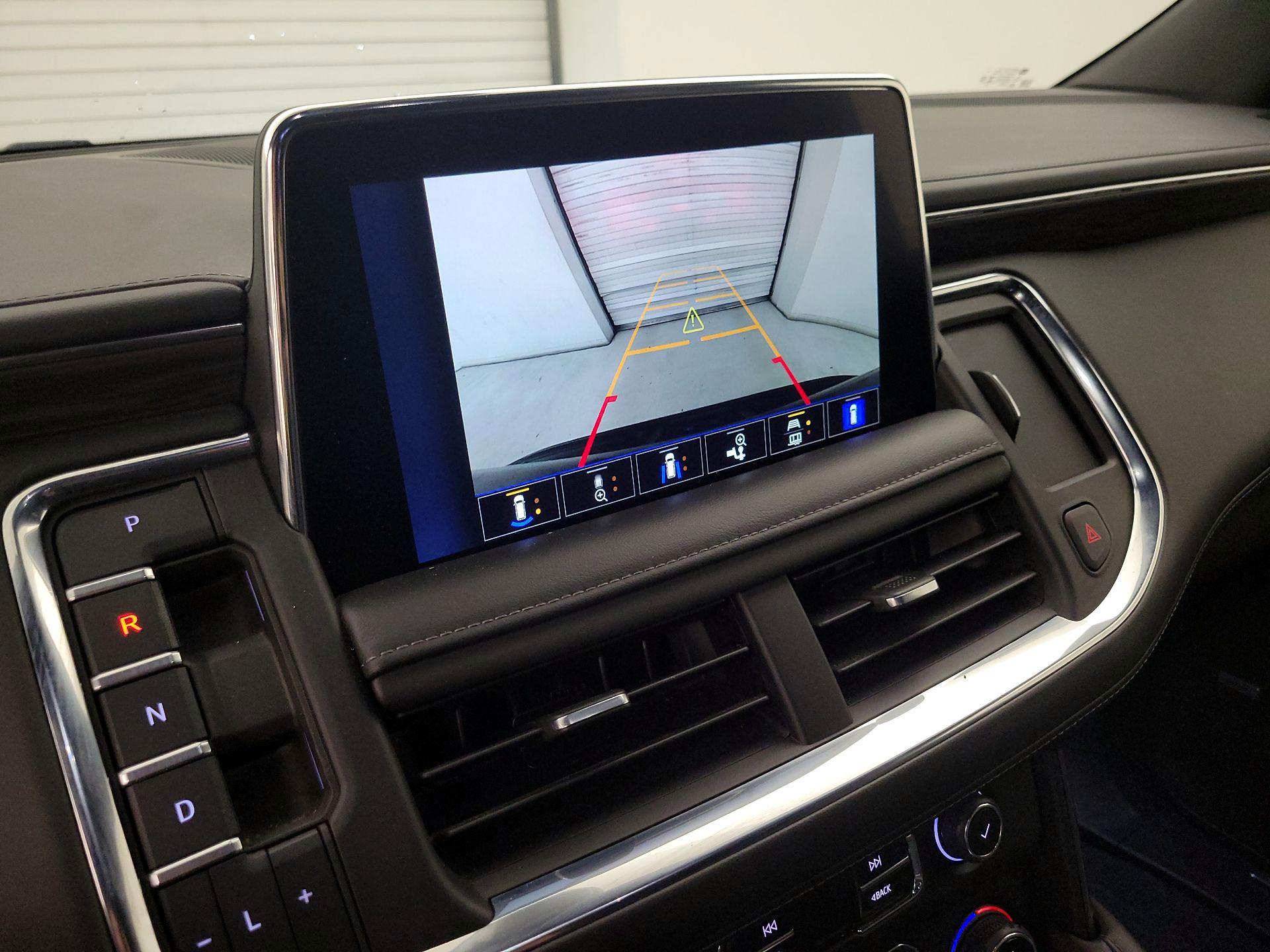 Thumbnail: 2022 Chevrolet Tahoe - 14