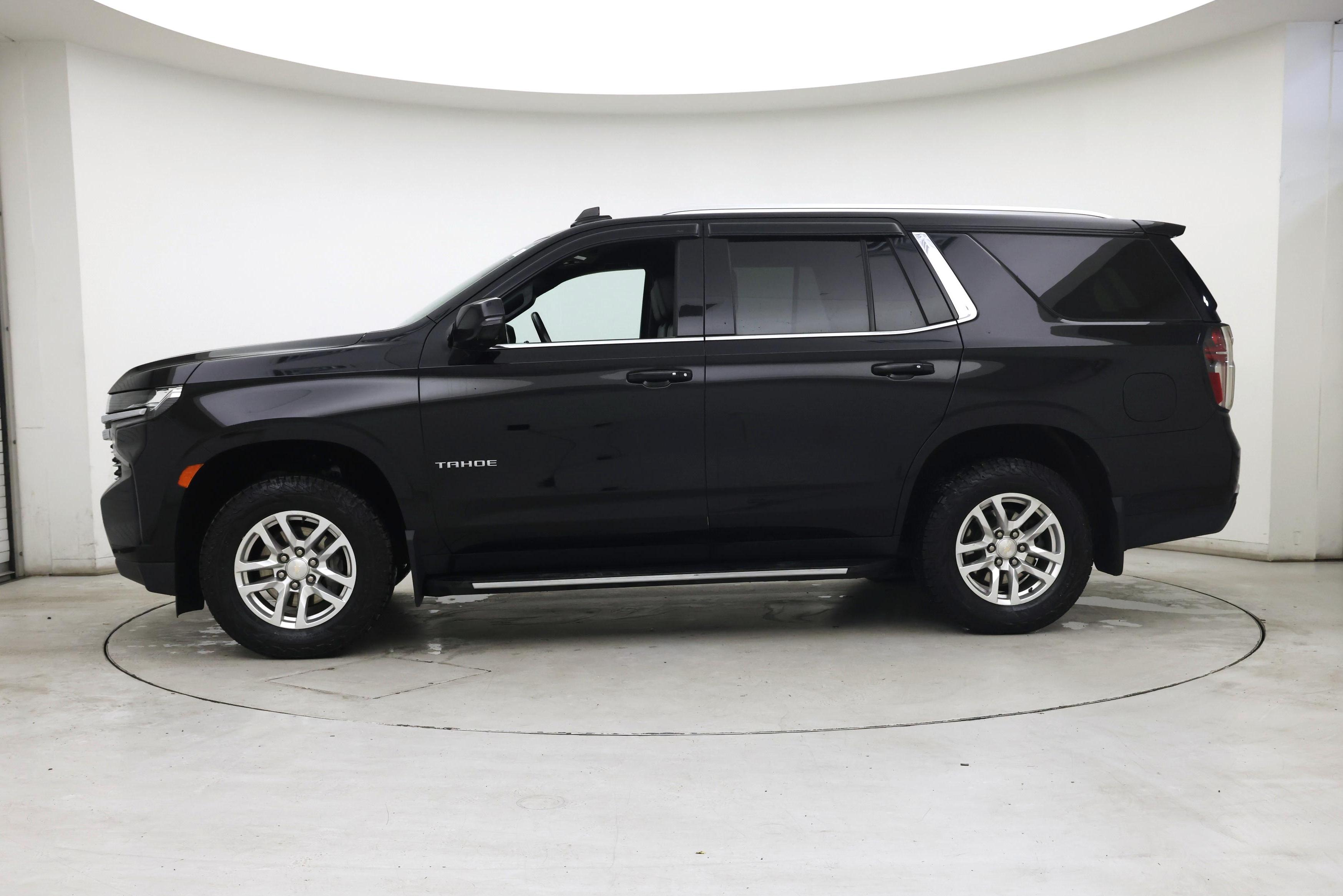 Thumbnail: 2022 Chevrolet Tahoe - 3