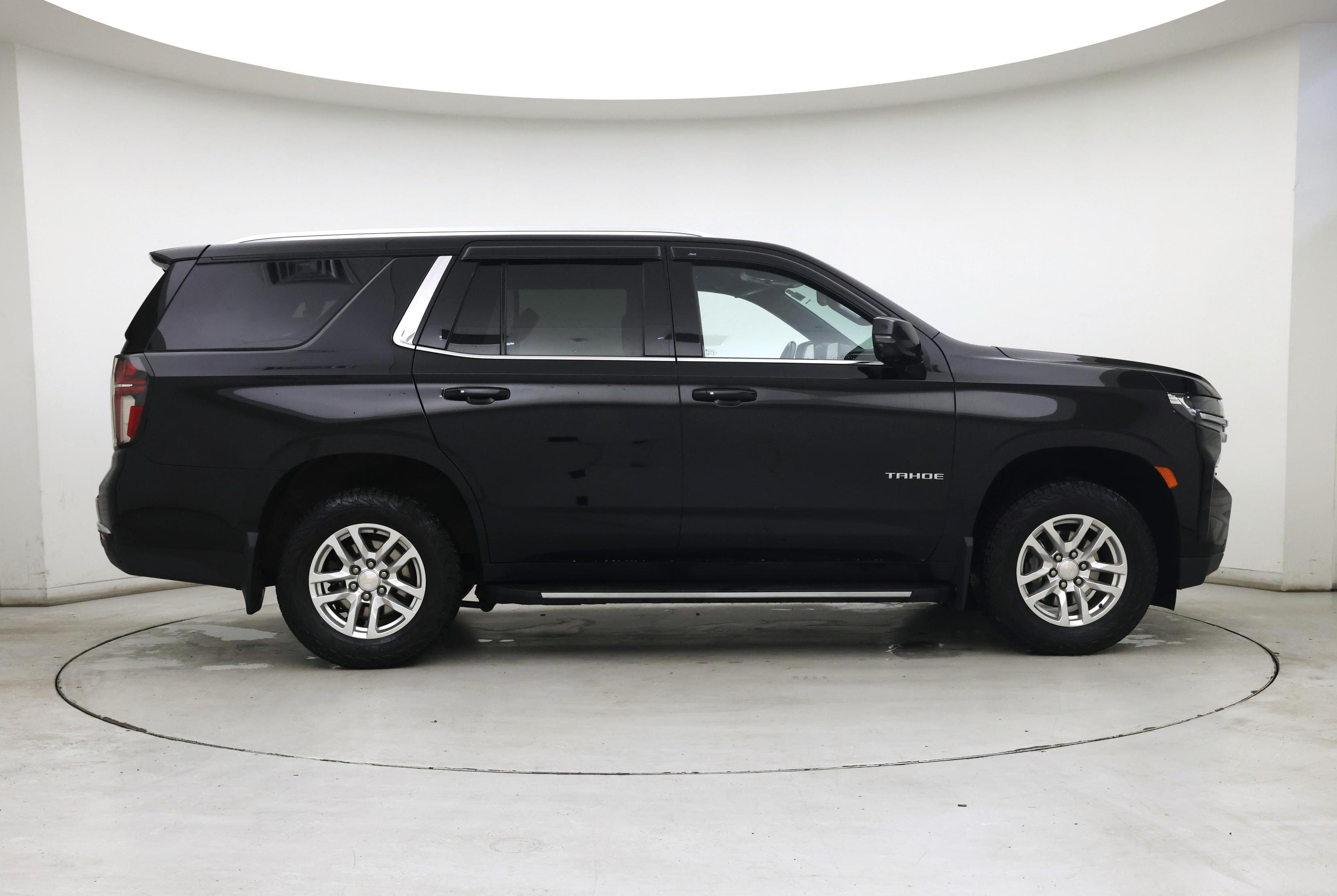 Thumbnail: 2022 Chevrolet Tahoe - 7