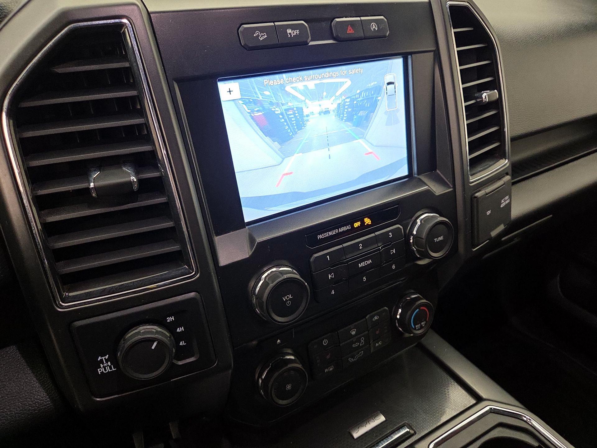 Thumbnail: 2017 Ford F-150 - 14