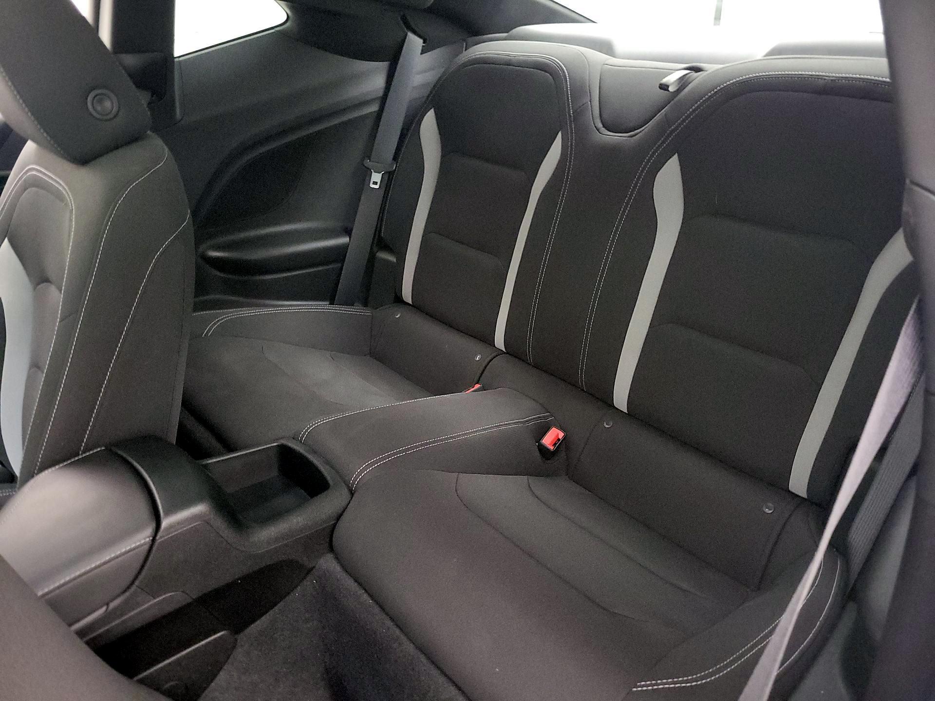 Thumbnail: 2019 Chevrolet Camaro - 18