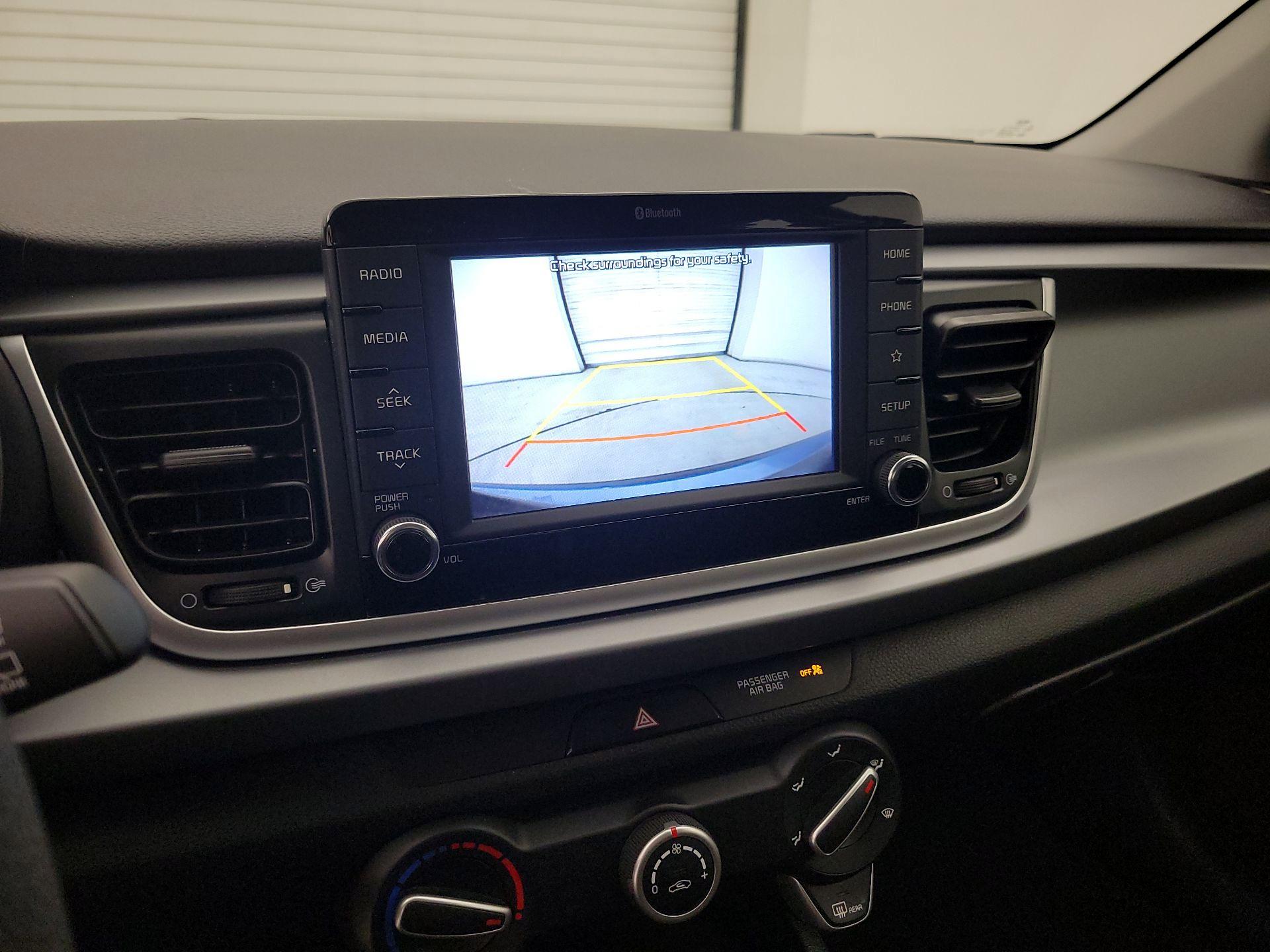 Thumbnail: 2020 Kia Rio5 - 14