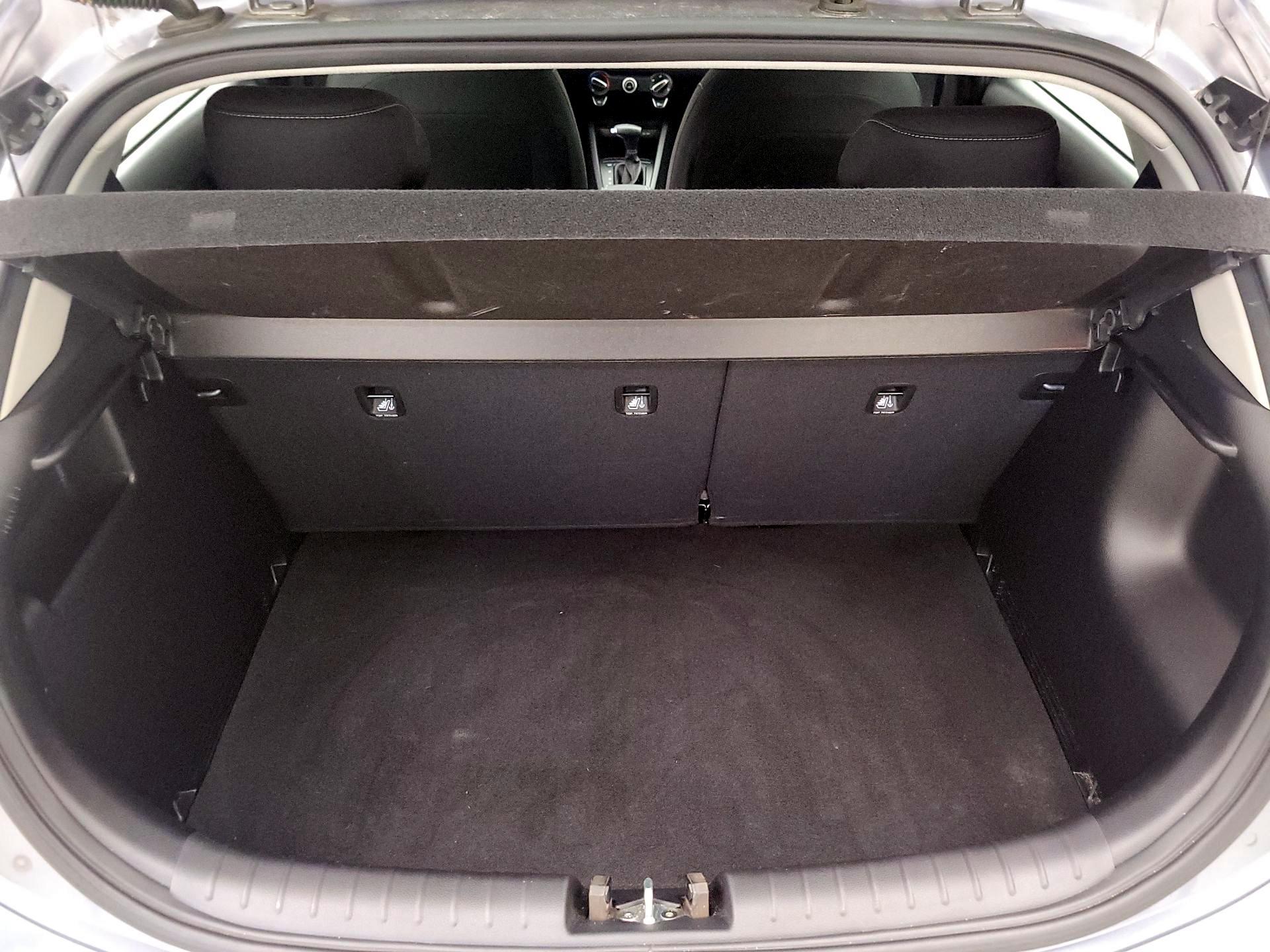 Thumbnail: 2020 Kia Rio5 - 20