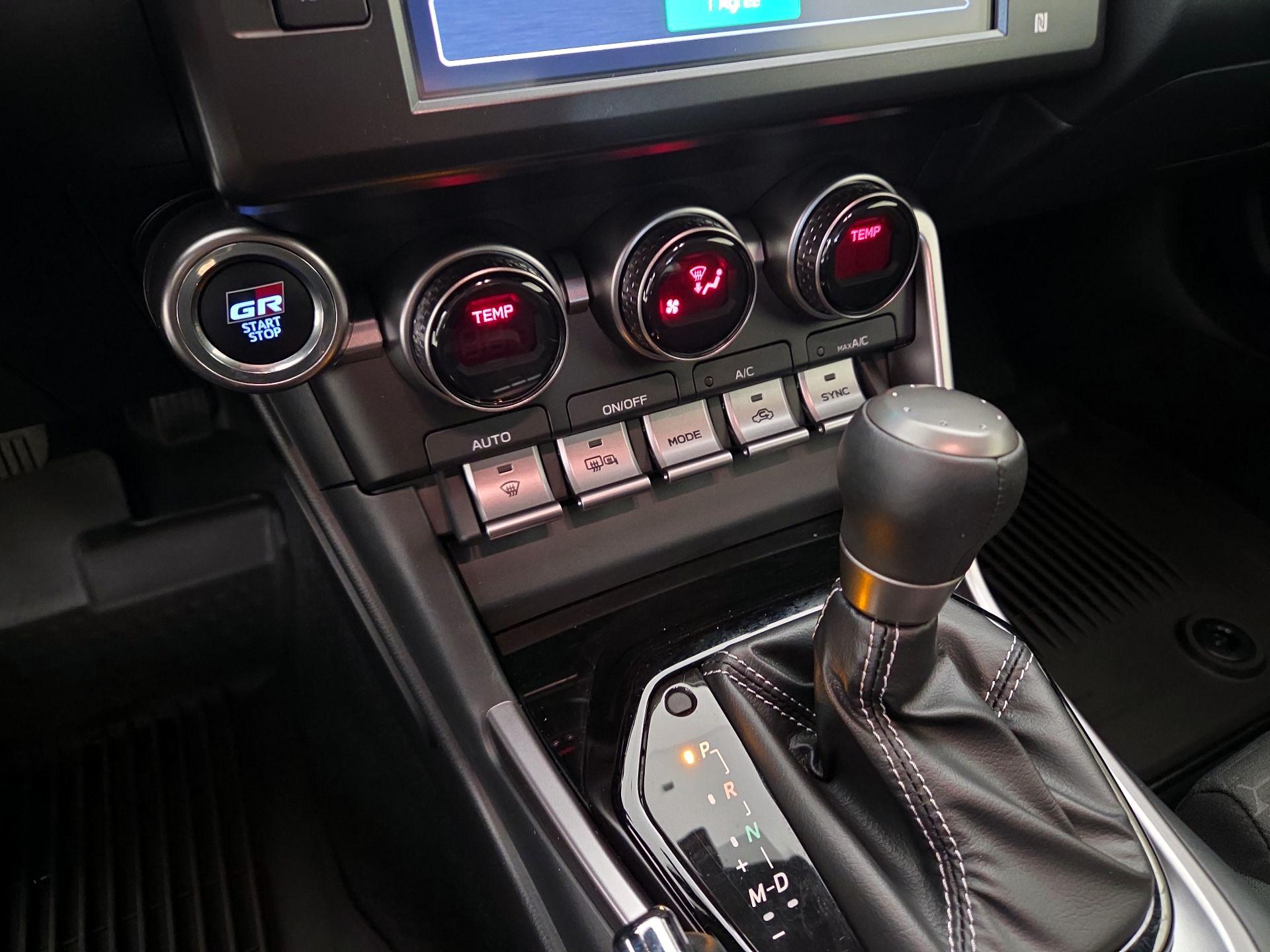 Thumbnail: 2025 Toyota GR86 - 16