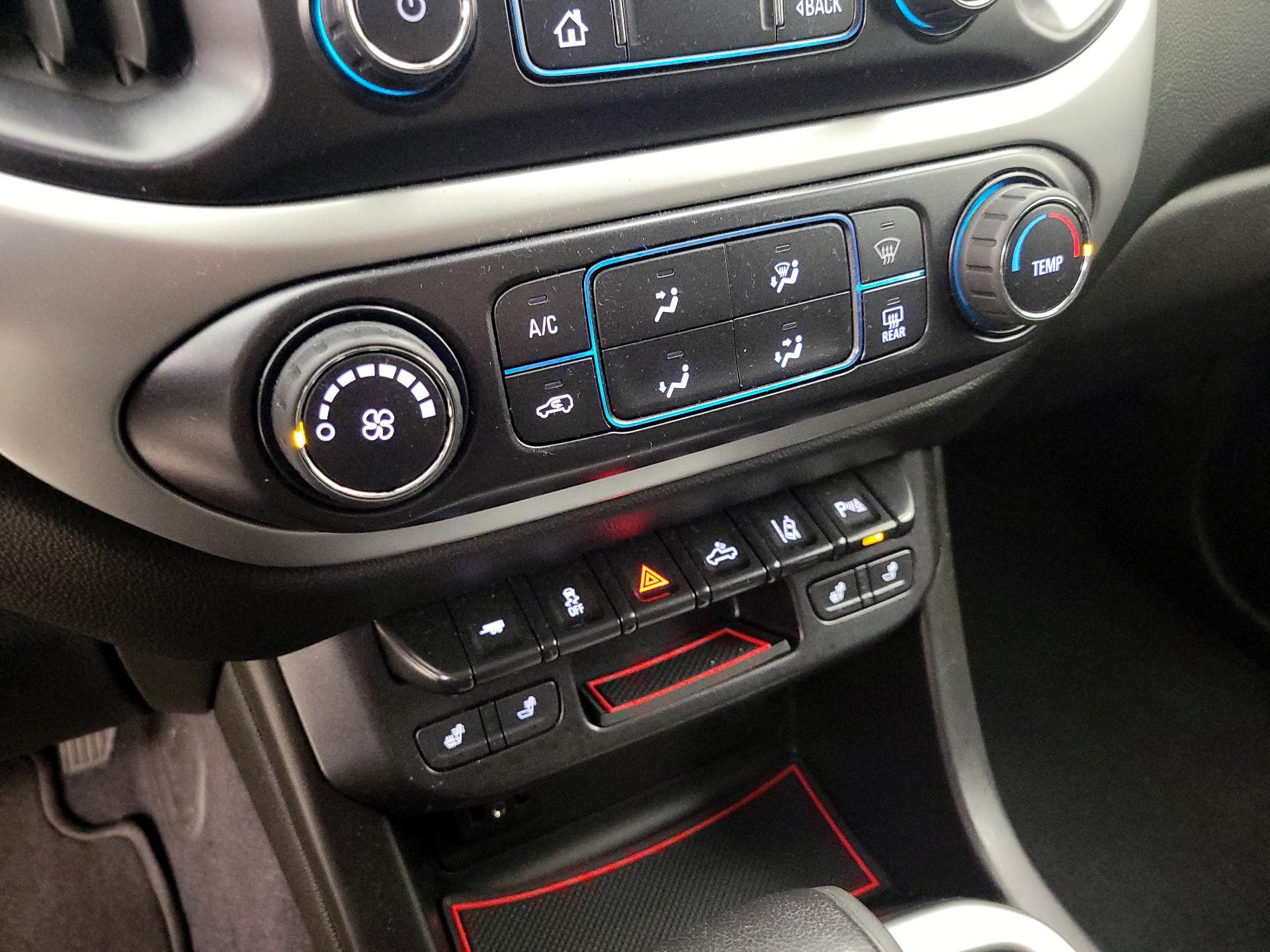 Thumbnail: 2021 Chevrolet Colorado - 16