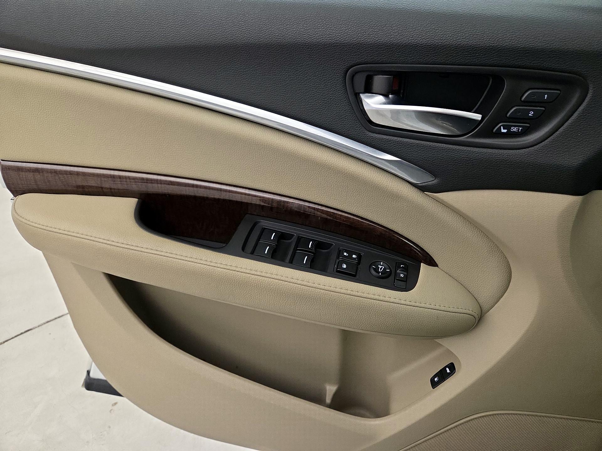 Thumbnail: 2020 Acura MDX - 12