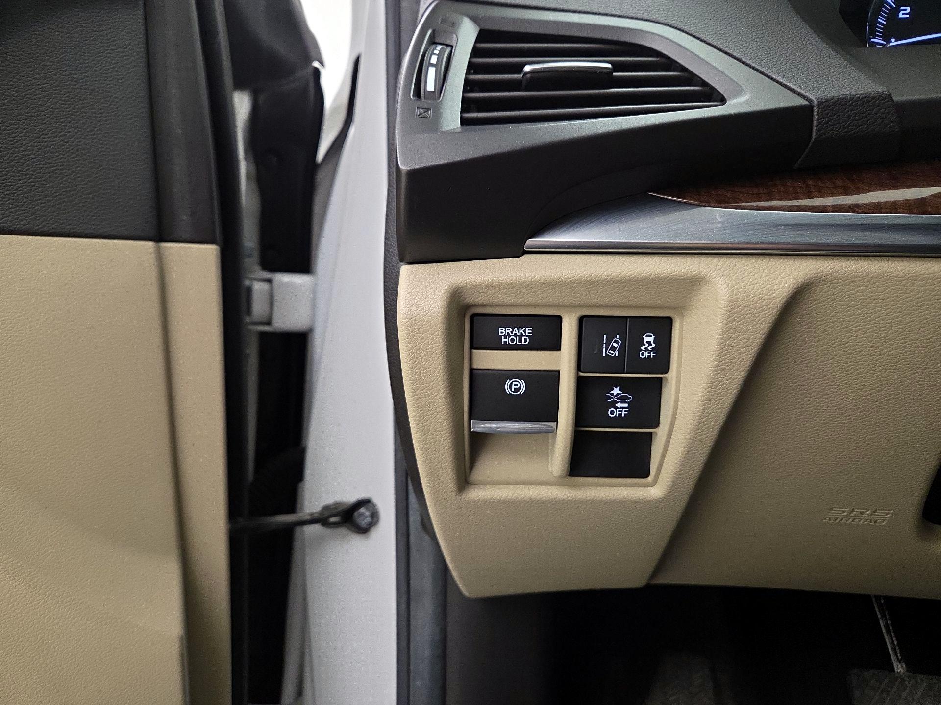 Thumbnail: 2020 Acura MDX - 13